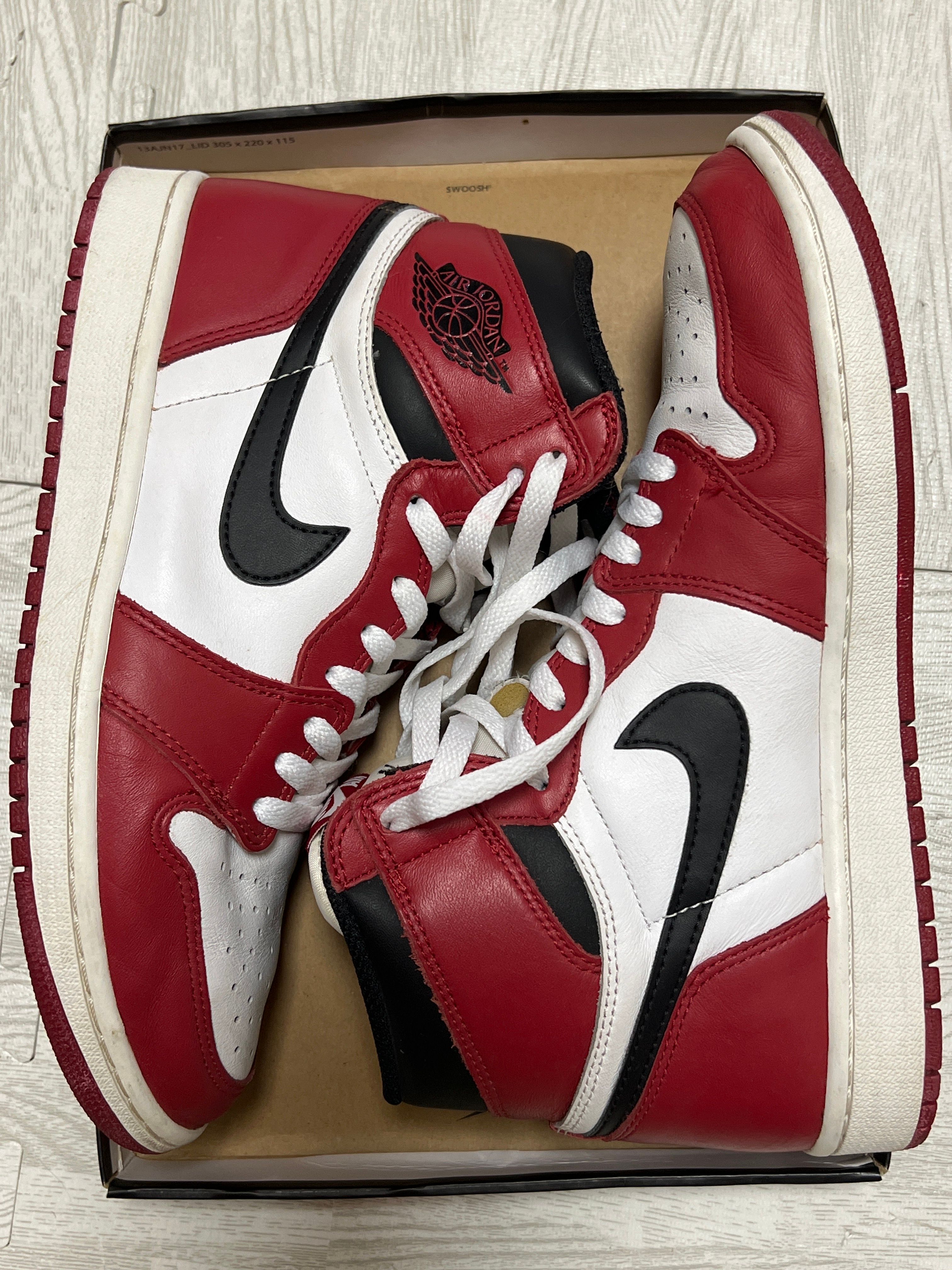 Nike Air Jordan 1 Retro High "Chicago" (2015)