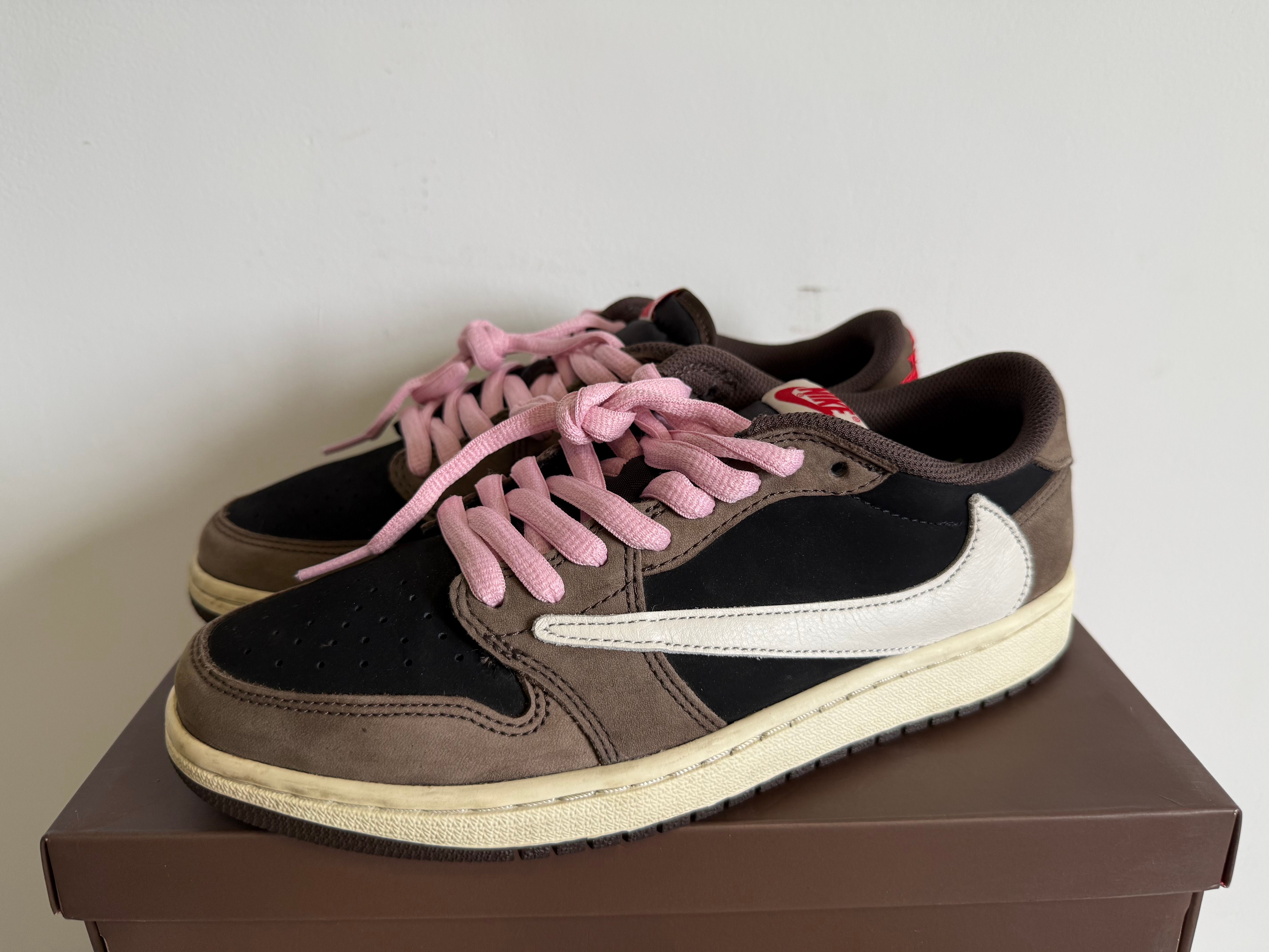 Travis Scott × Nike Air Jordan 1 Low OG SP-T "Black/Dark Mocha"