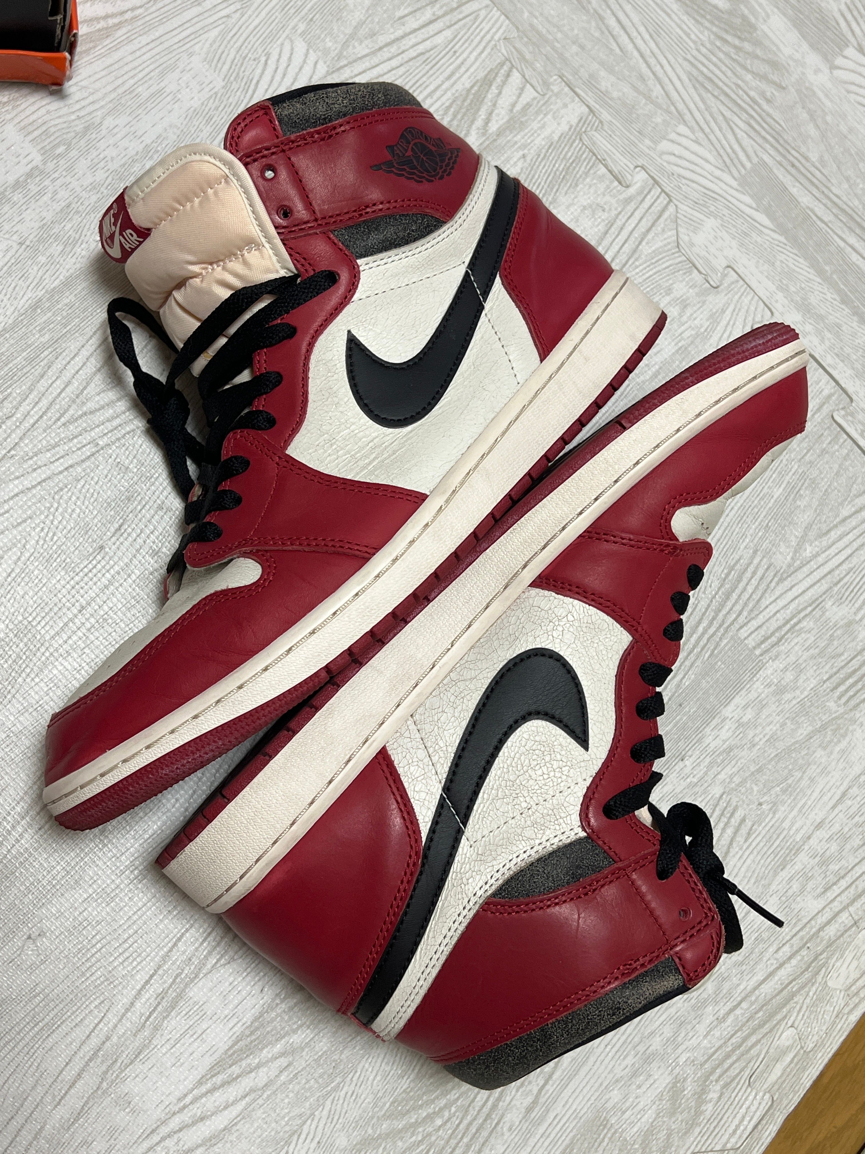 Nike Air Jordan 1 High OG "Lost & Found/Chicago"
