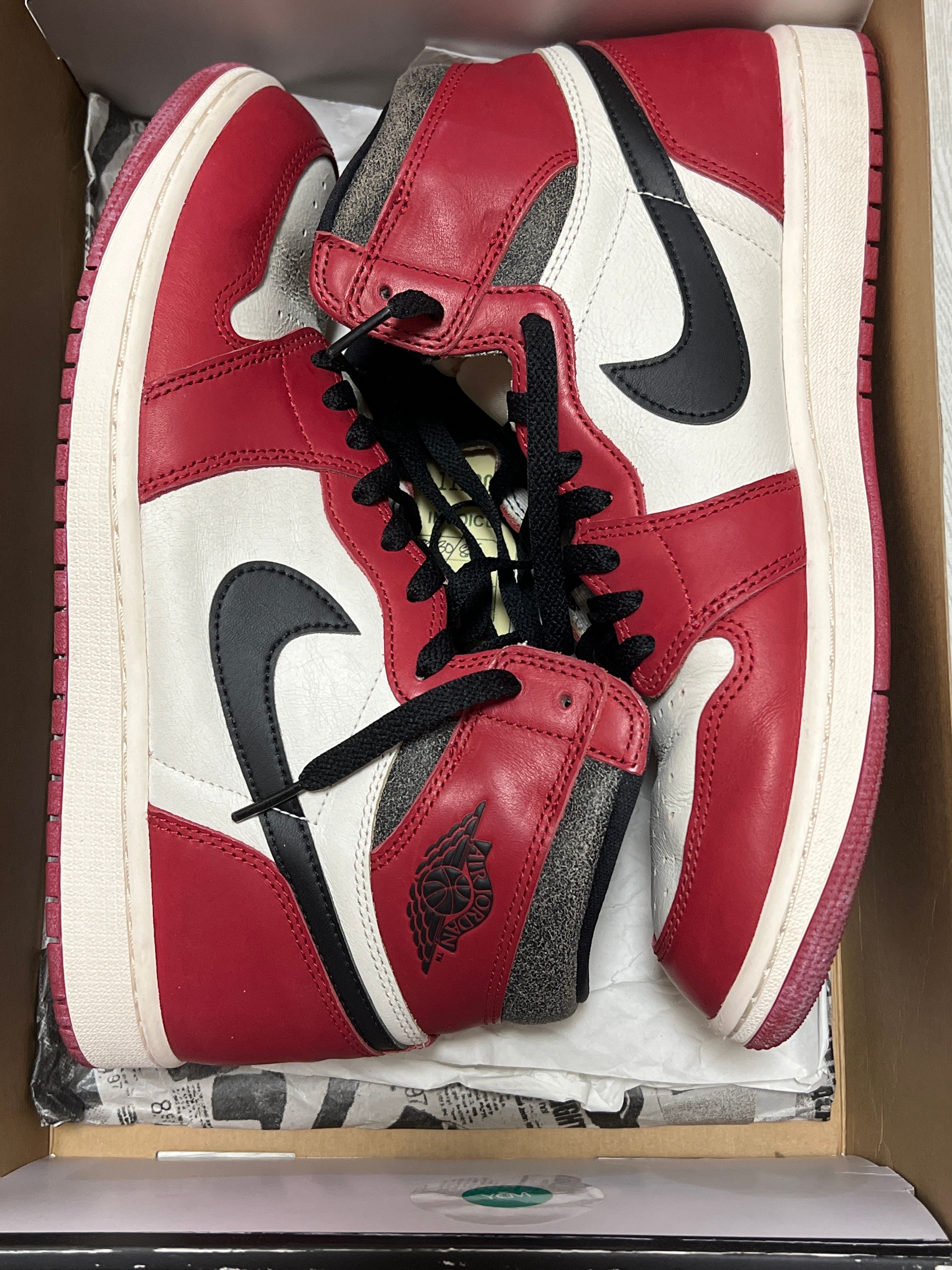 Nike Air Jordan 1 High OG "Lost & Found/Chicago"