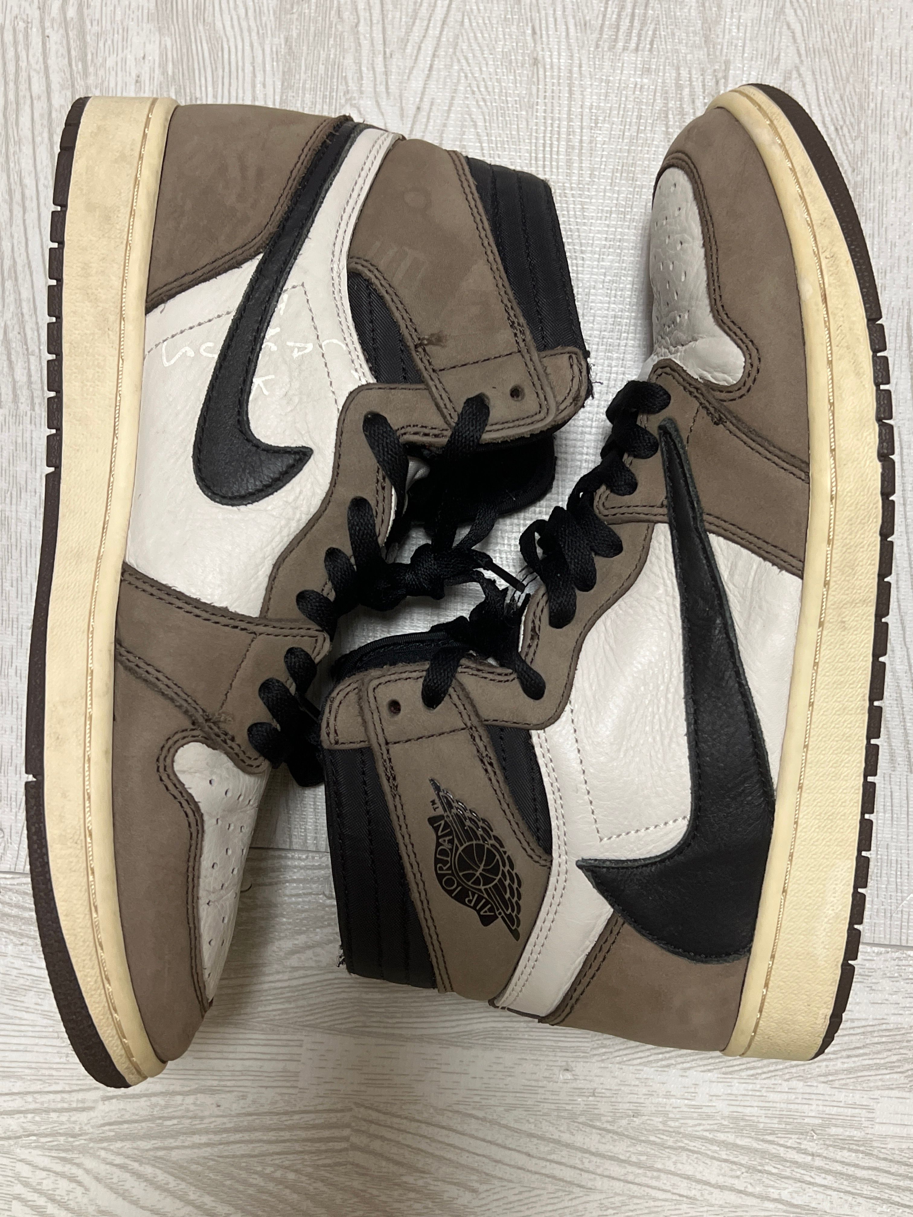 Travis Scott × Nike Air Jordan 1 Retro High OG TS SP "Sail/Dark Mocha"