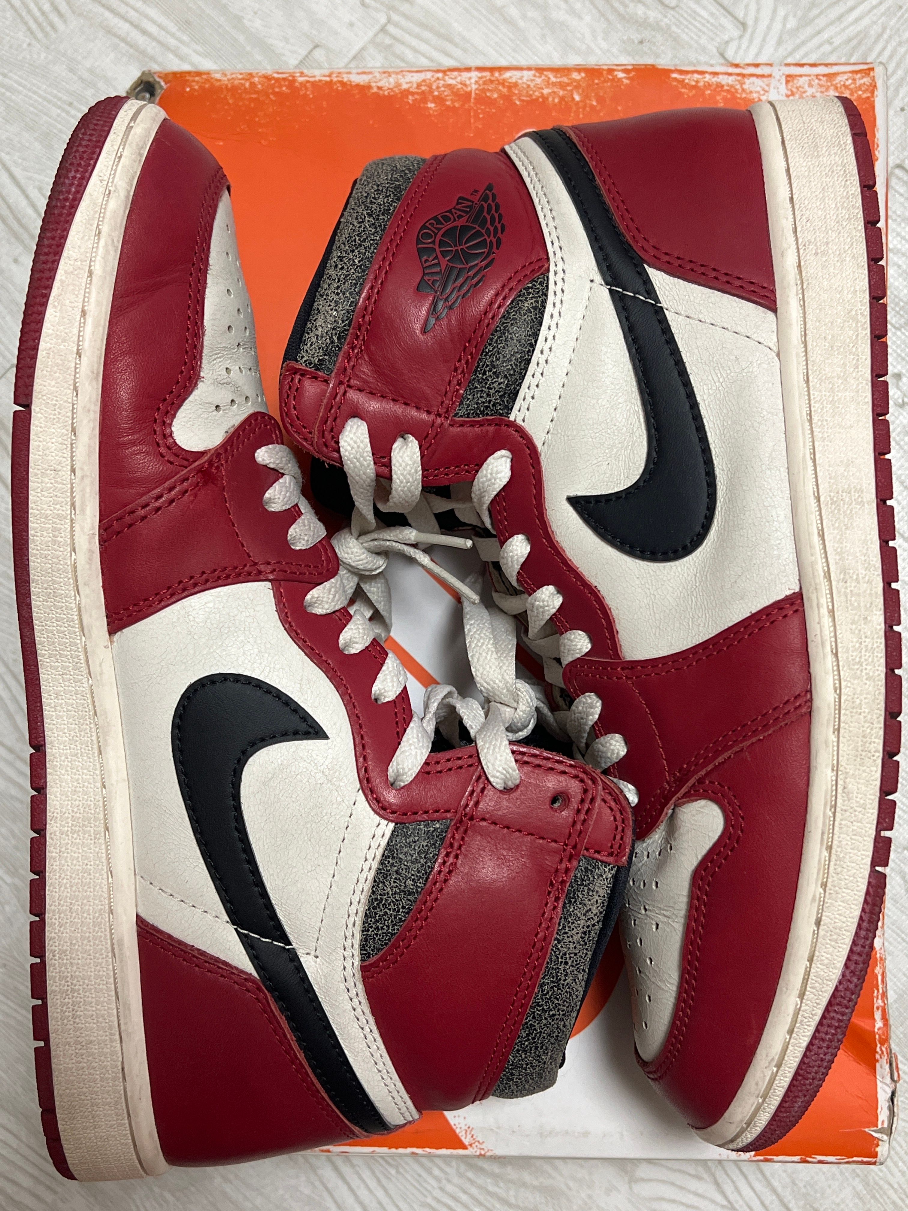 Nike Air Jordan 1 High OG "Lost & Found/Chicago"