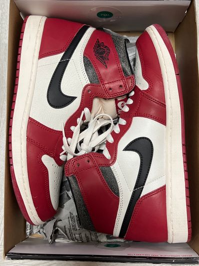 Nike Air Jordan 1 High OG "Lost & Found/Chicago"