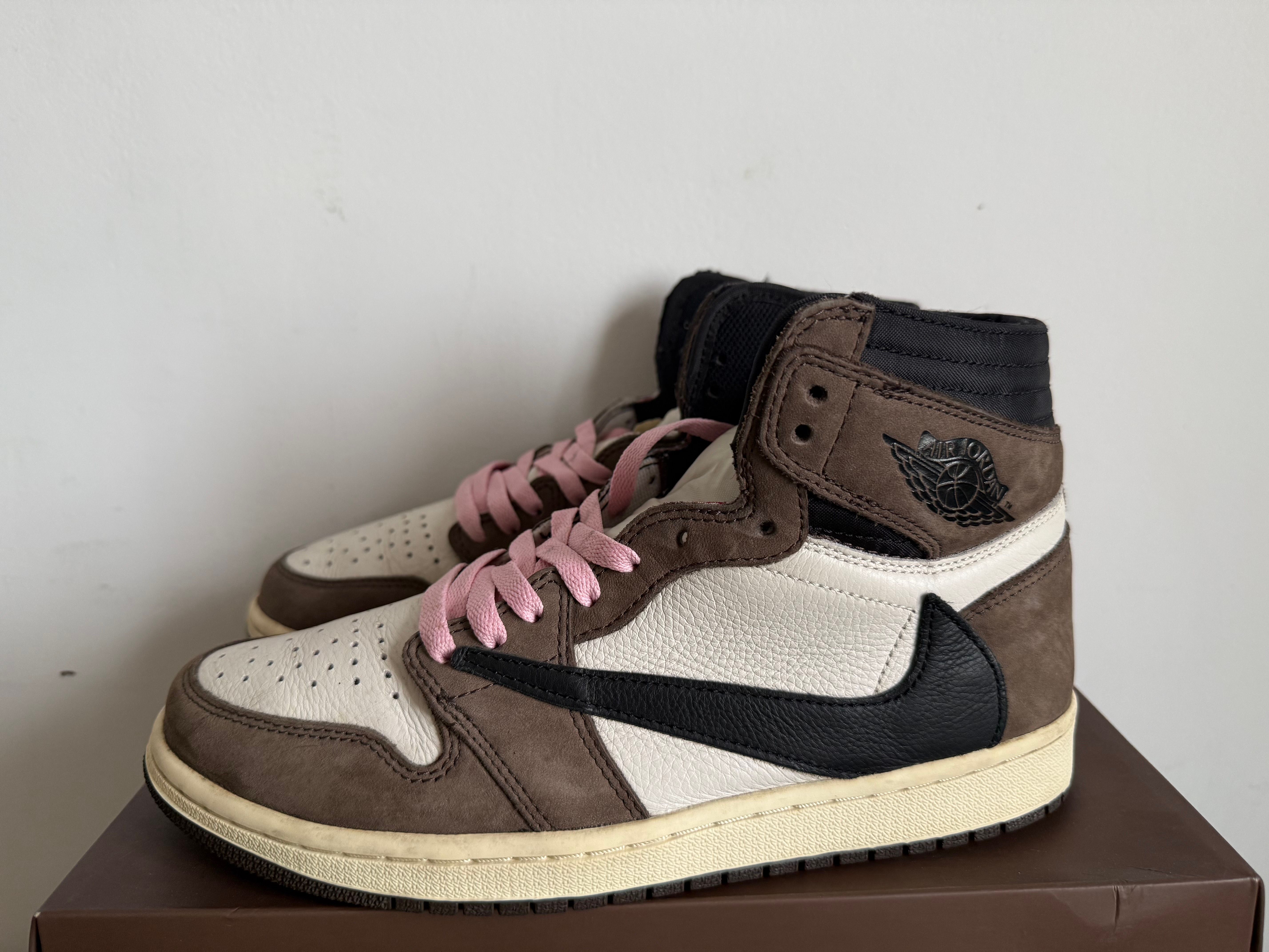 Travis Scott × Nike Air Jordan 1 Retro High OG TS SP "Sail/Dark Mocha"