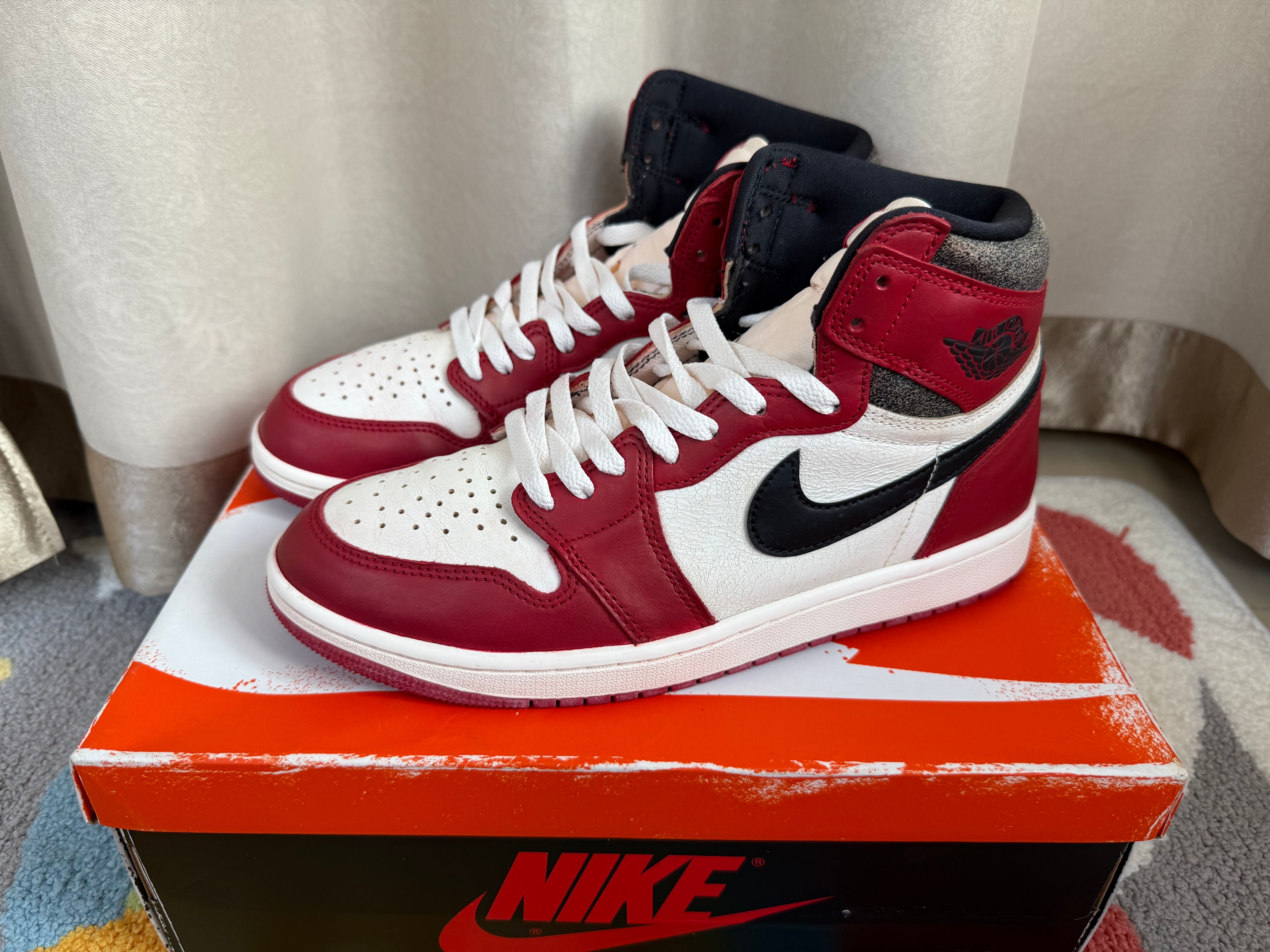 Nike Air Jordan 1 High OG "Lost & Found/Chicago"