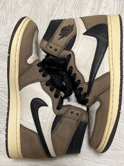 Travis Scott × Nike Air Jordan 1 Retro High OG TS SP "Sail/Dark Mocha"