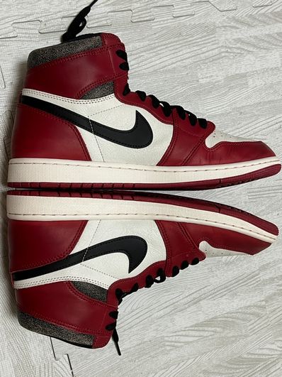 Nike Air Jordan 1 High OG "Lost & Found/Chicago"