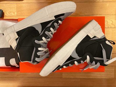 sacai × NIKE BLAZER MID "BLACK/WOLF GREY/WHITE"