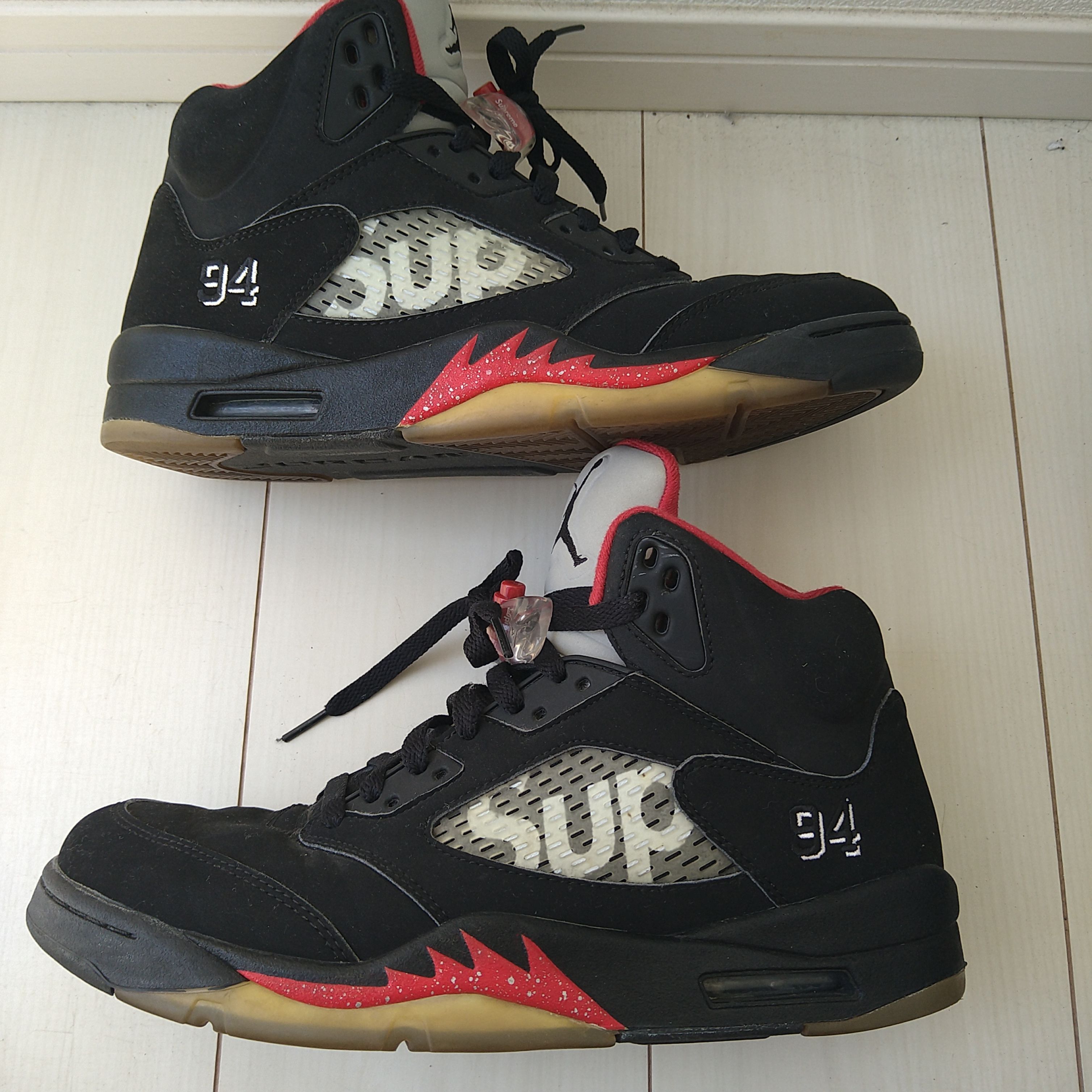 Supreme × Nike Air Jordan 5 Retro "Black"