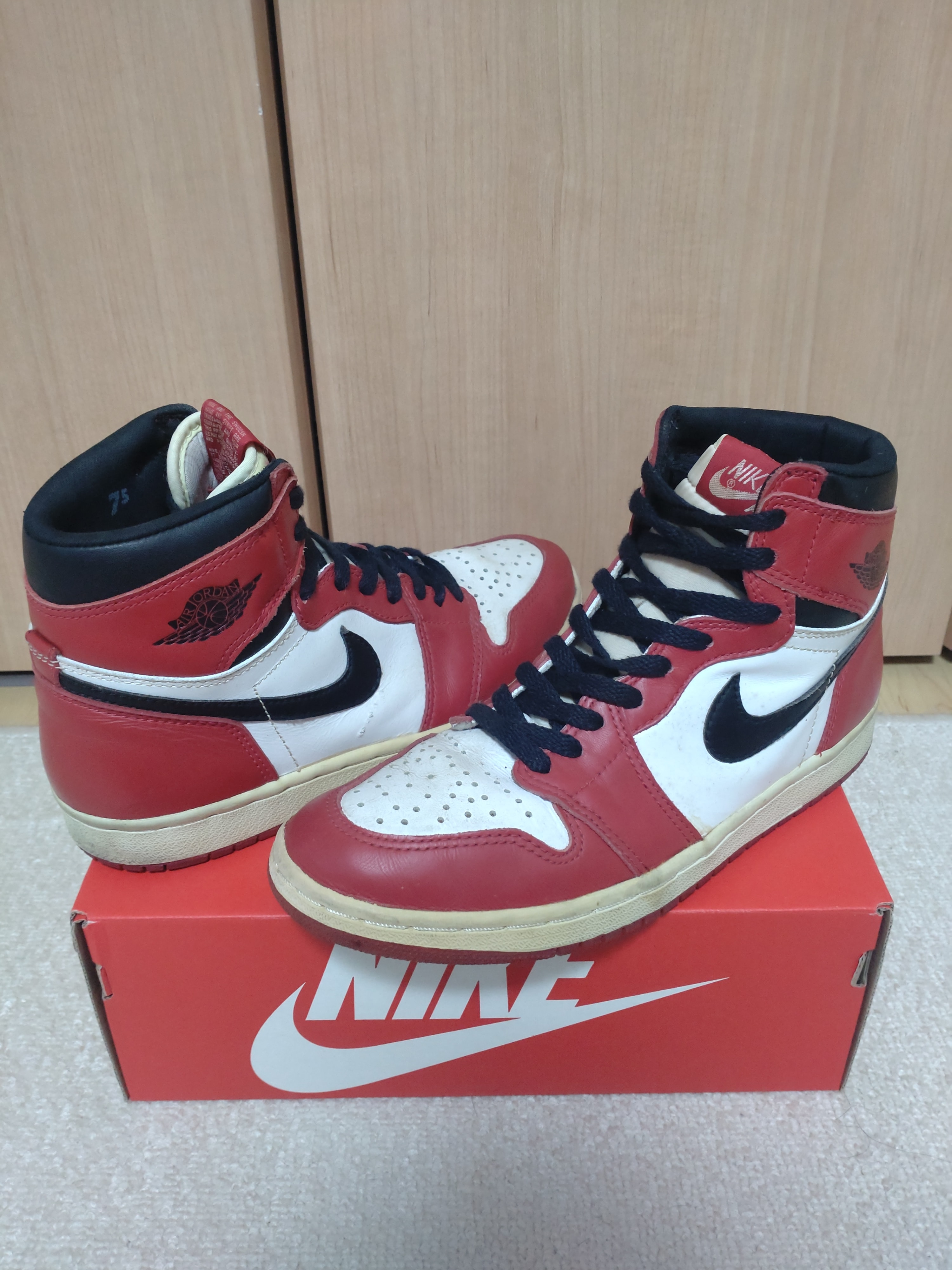 Nike Air Jordan 1 Retro High "Chicago" (1994)