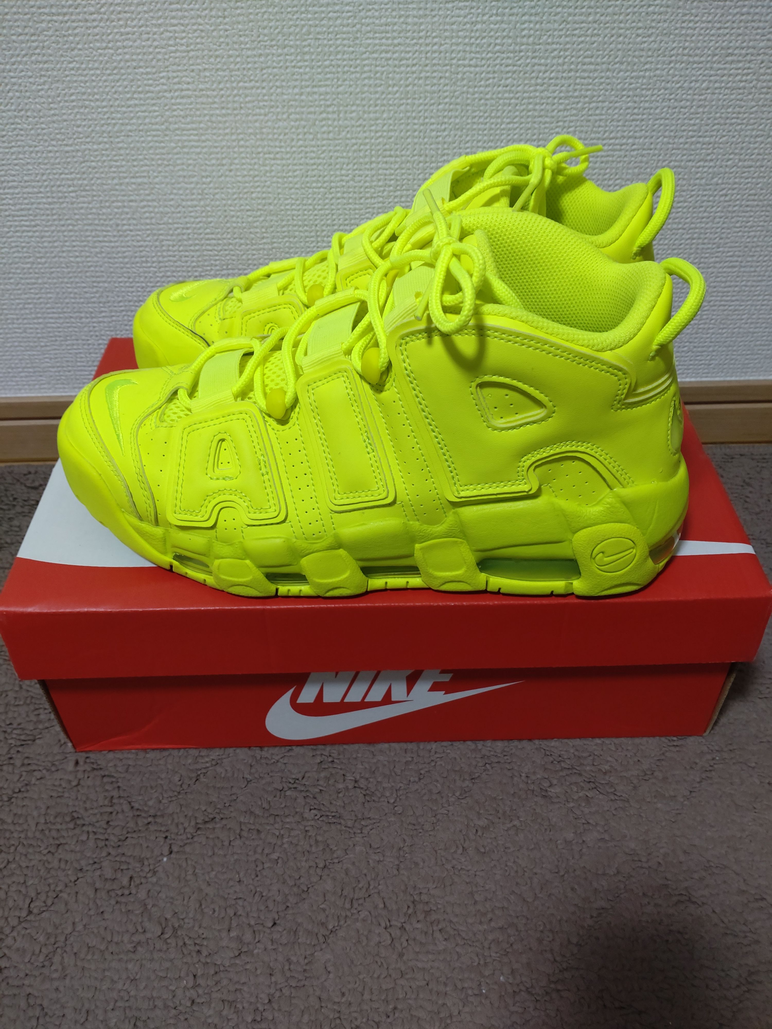 Nike Air More Uptempo "Volt"