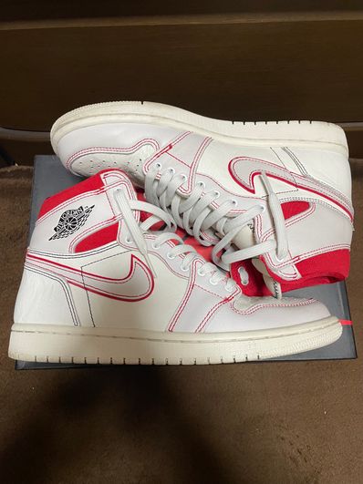 Nike Air Jordan 1 Retro High OG "Sail/University Red"