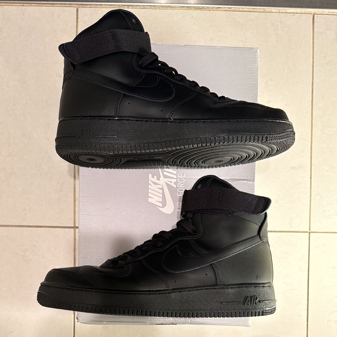 Nike Air Force 1 High 07 "Triple Black"