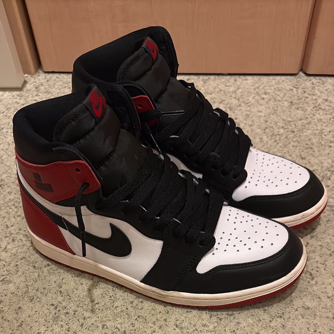 Nike Air Jordan 1 Retro High OG "Black Toe Reimagined"