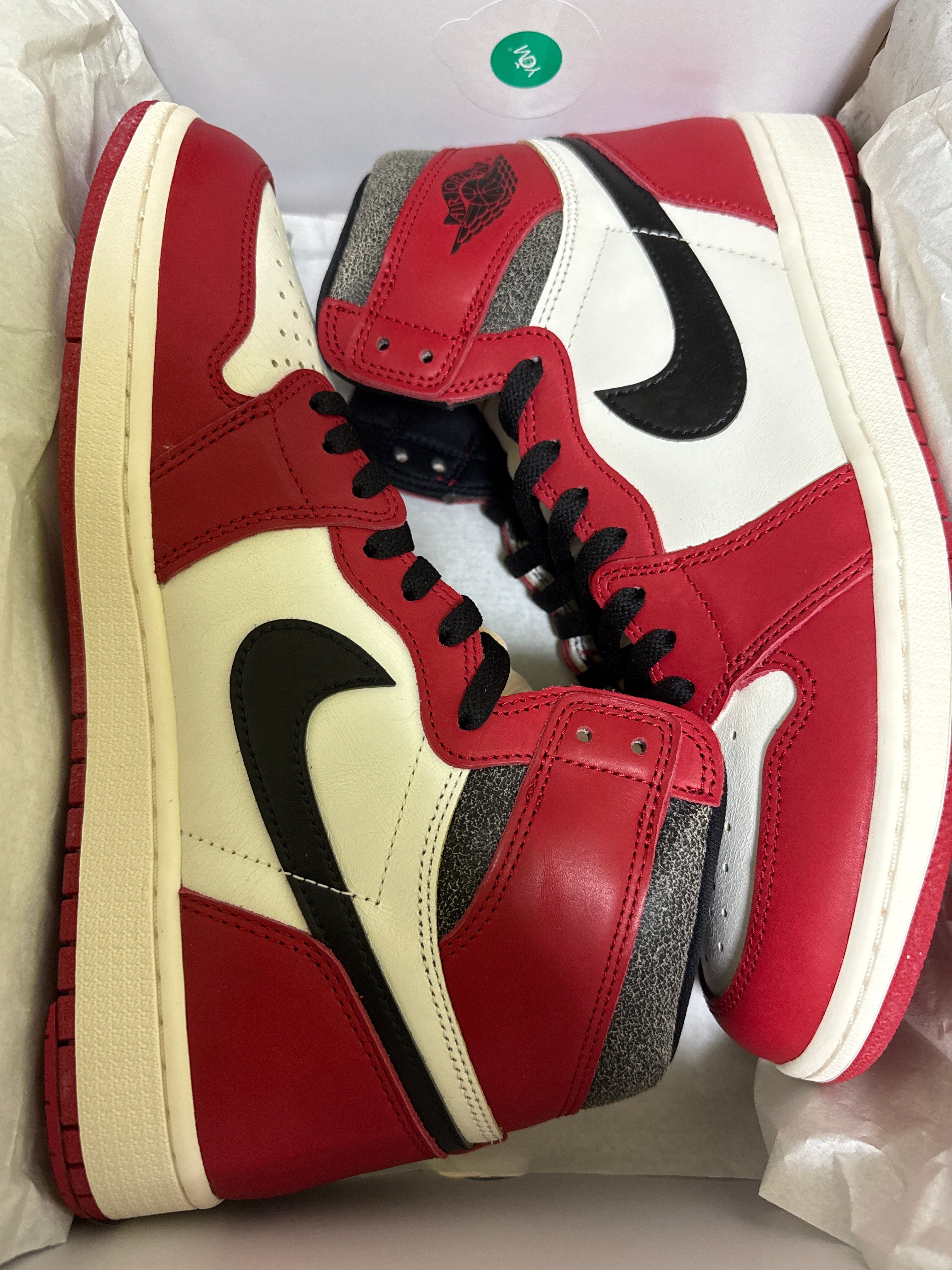 Nike Air Jordan 1 High OG "Lost & Found/Chicago"
