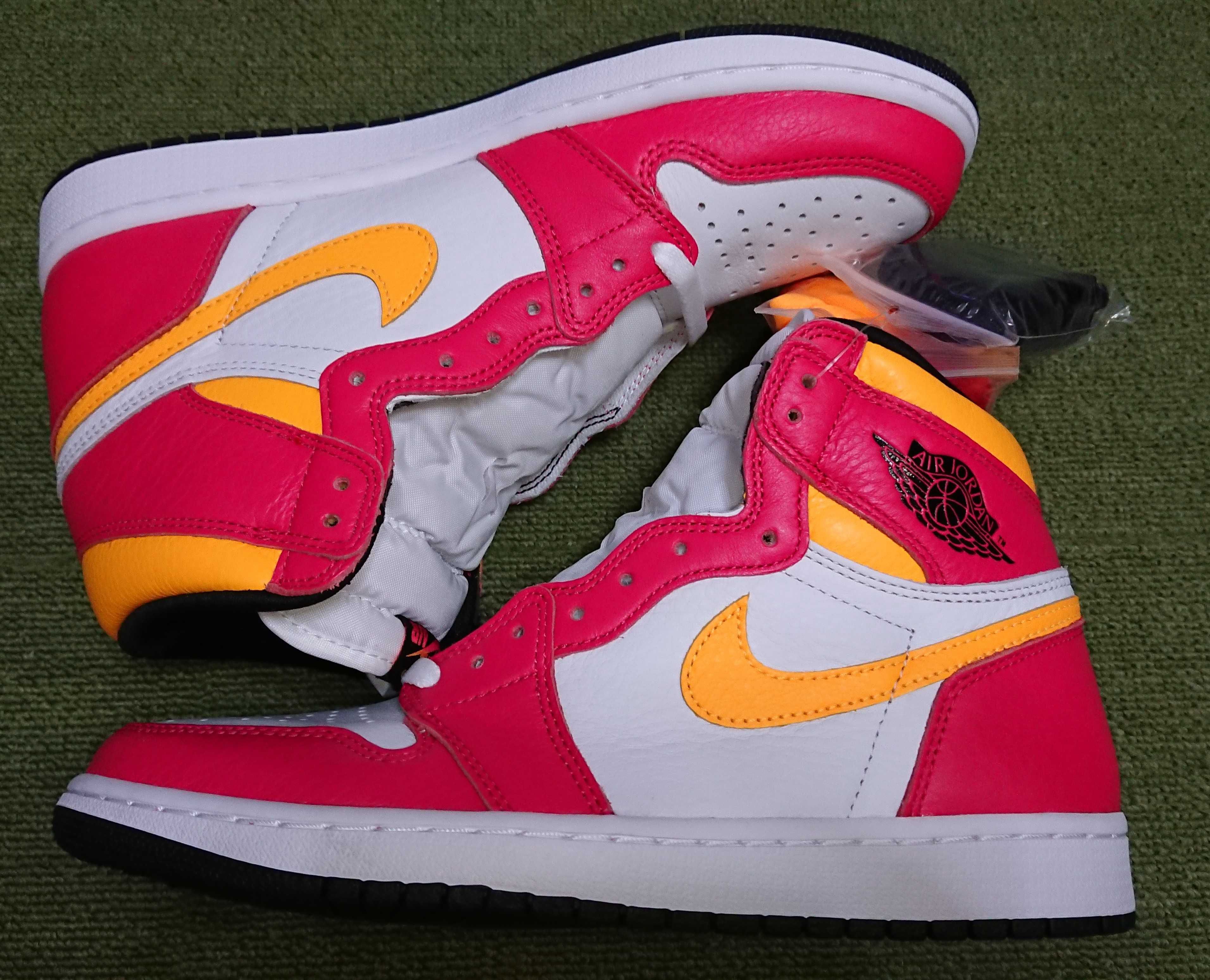 Nike Air Jordan 1 High OG "Light Fusion Red"