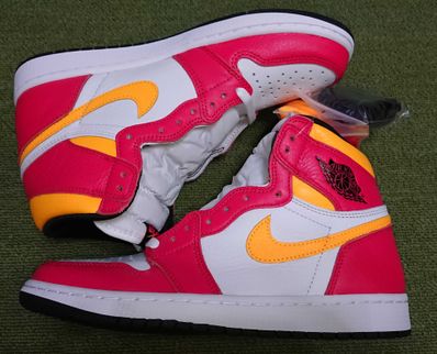 Nike Air Jordan 1 High OG "Light Fusion Red"