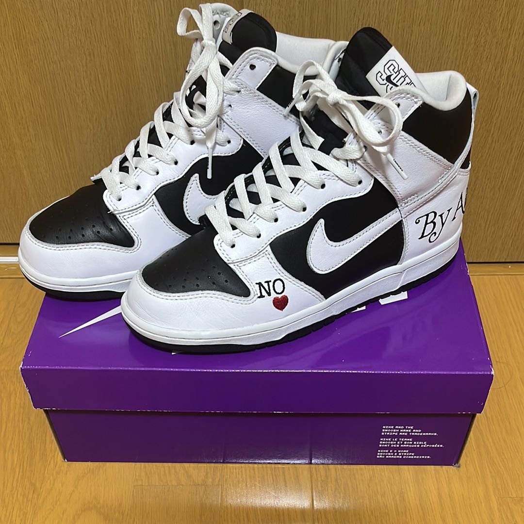 Supreme × Nike SB Dunk High By Any Means "White Black"
