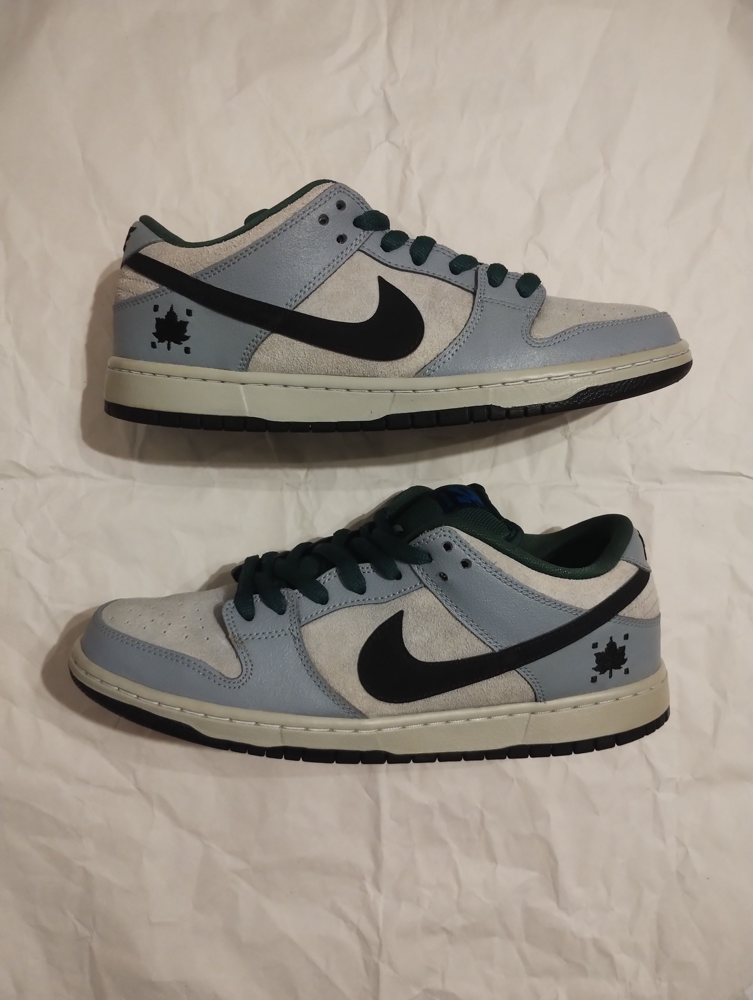 Nike SB Dunk Low "Maple Leaf Central Park"