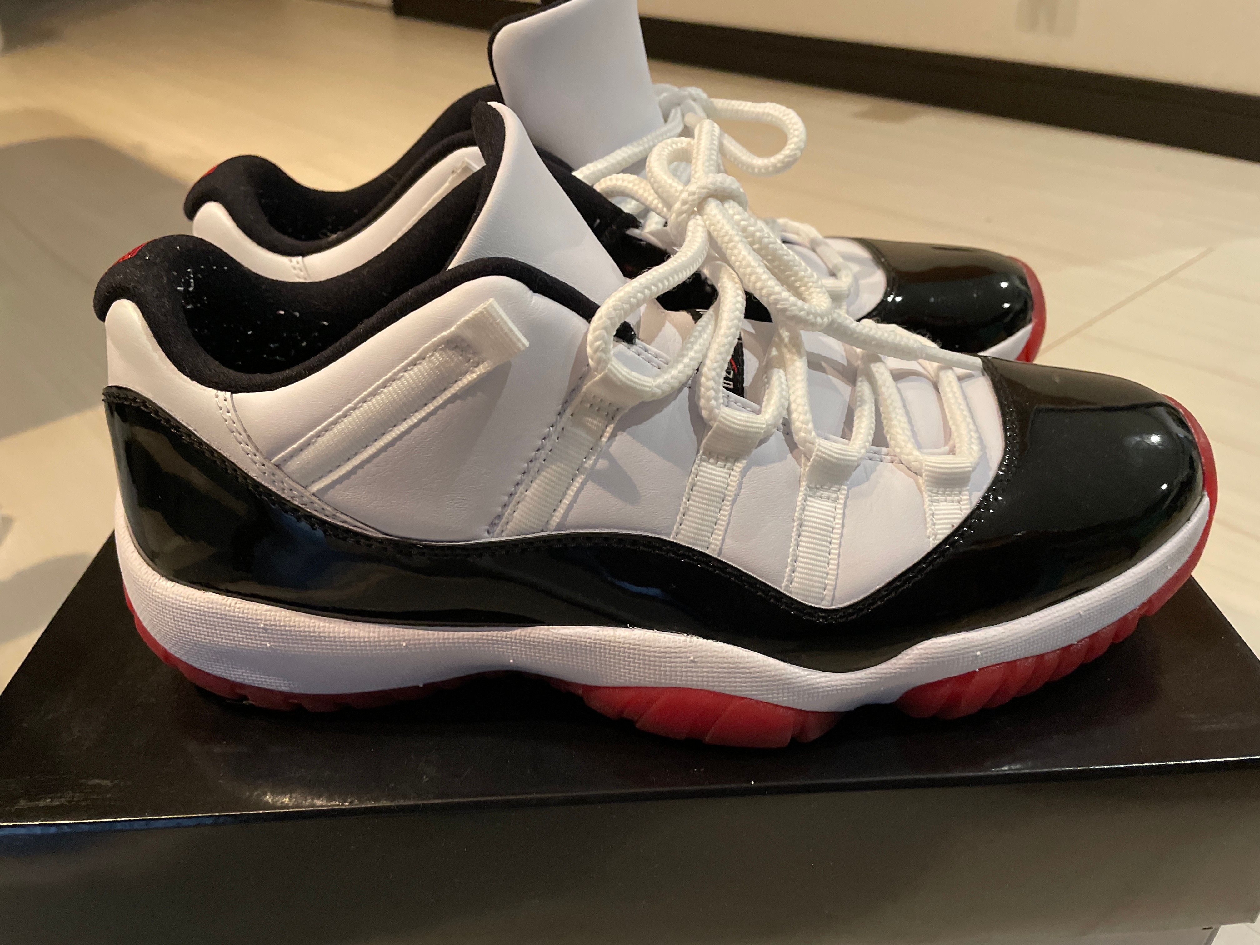 Nike Air Jordan 11 Low "Gym Red"