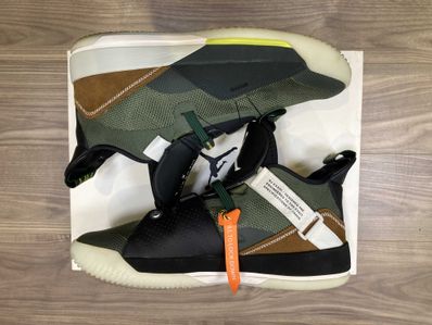 Travis Scott × Nike Air Jordan 33 NRG "Cactus Jack"