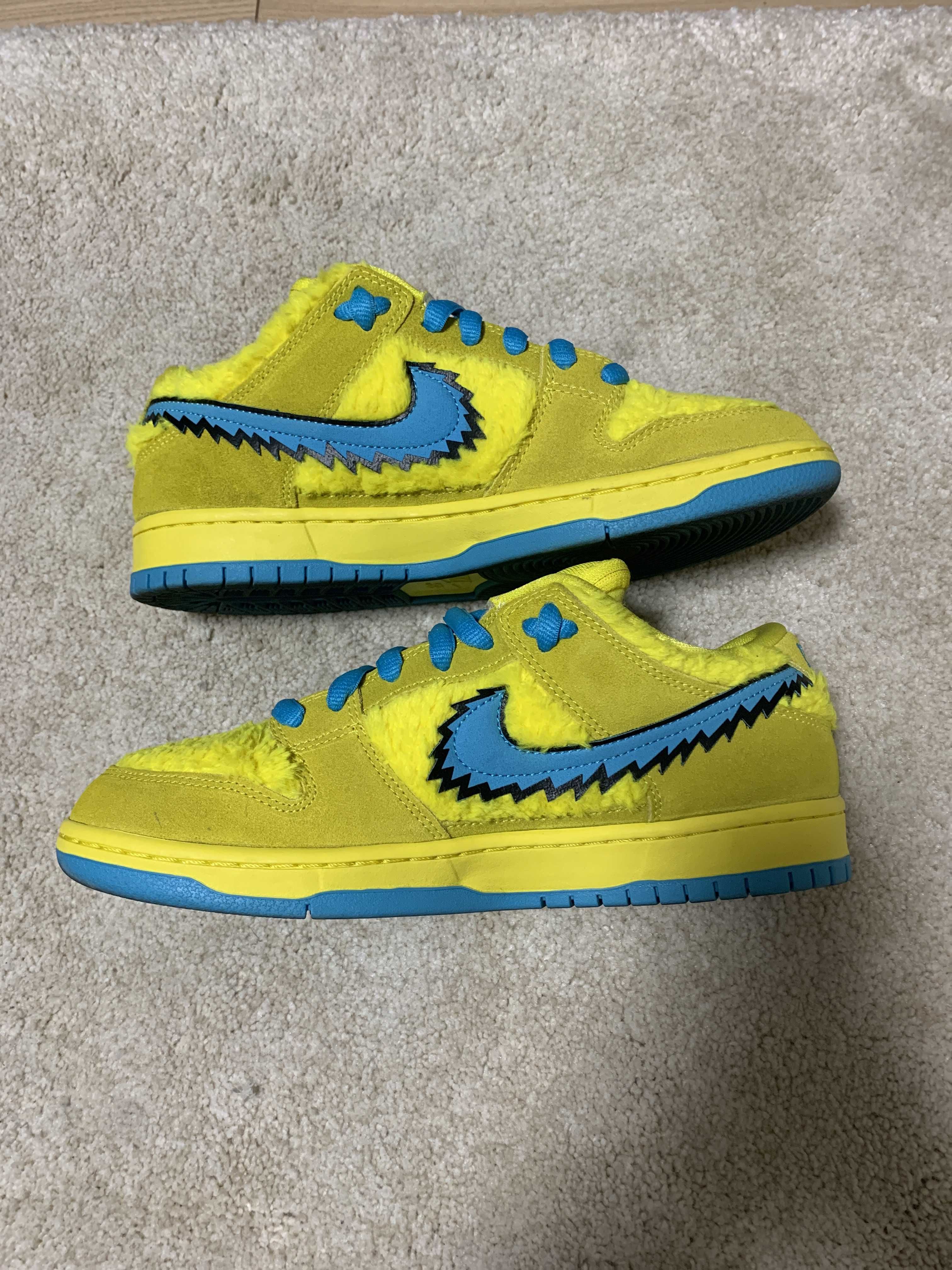 Grateful Dead × Nike SB Dunk Low "Yellow Bear"