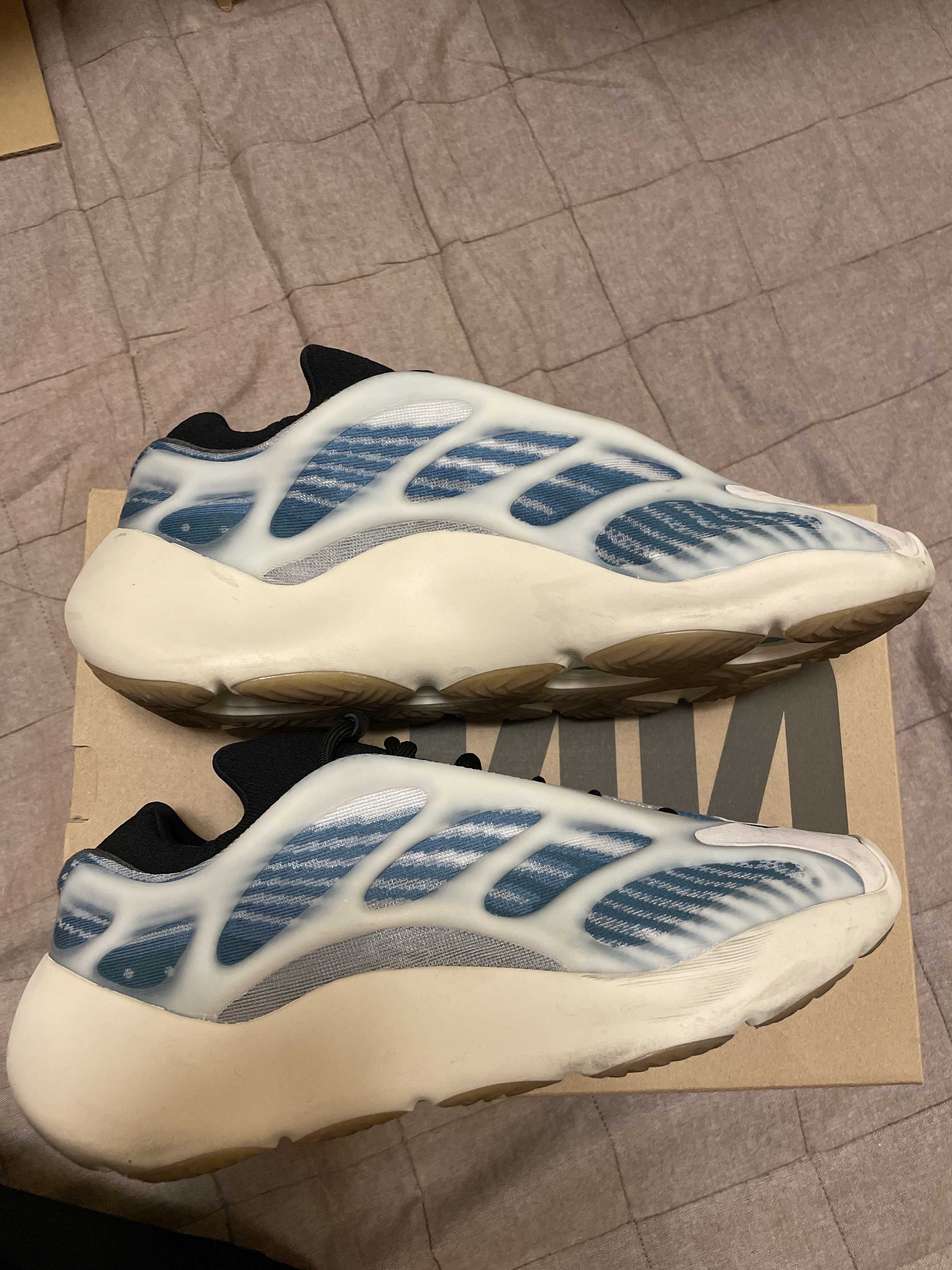 adidas YEEZY 700V3 "Kyanite"