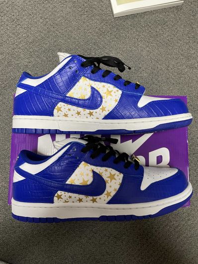 Supreme × Nike SB Dunk Low OG QS Gold Stars "White/Hyper Blue"