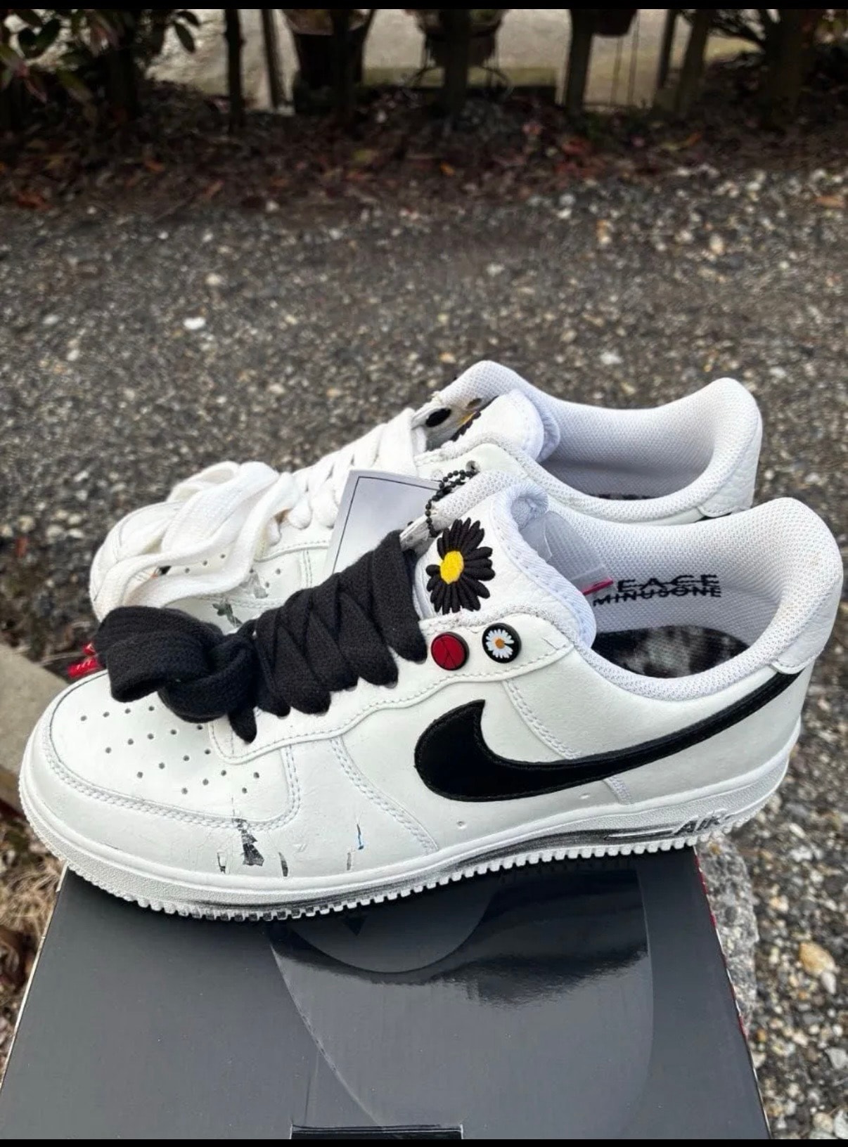 PEACEMINUSONE × Nike Air Force 1 Low "Para-noise/White/Black" / G-DRAGON