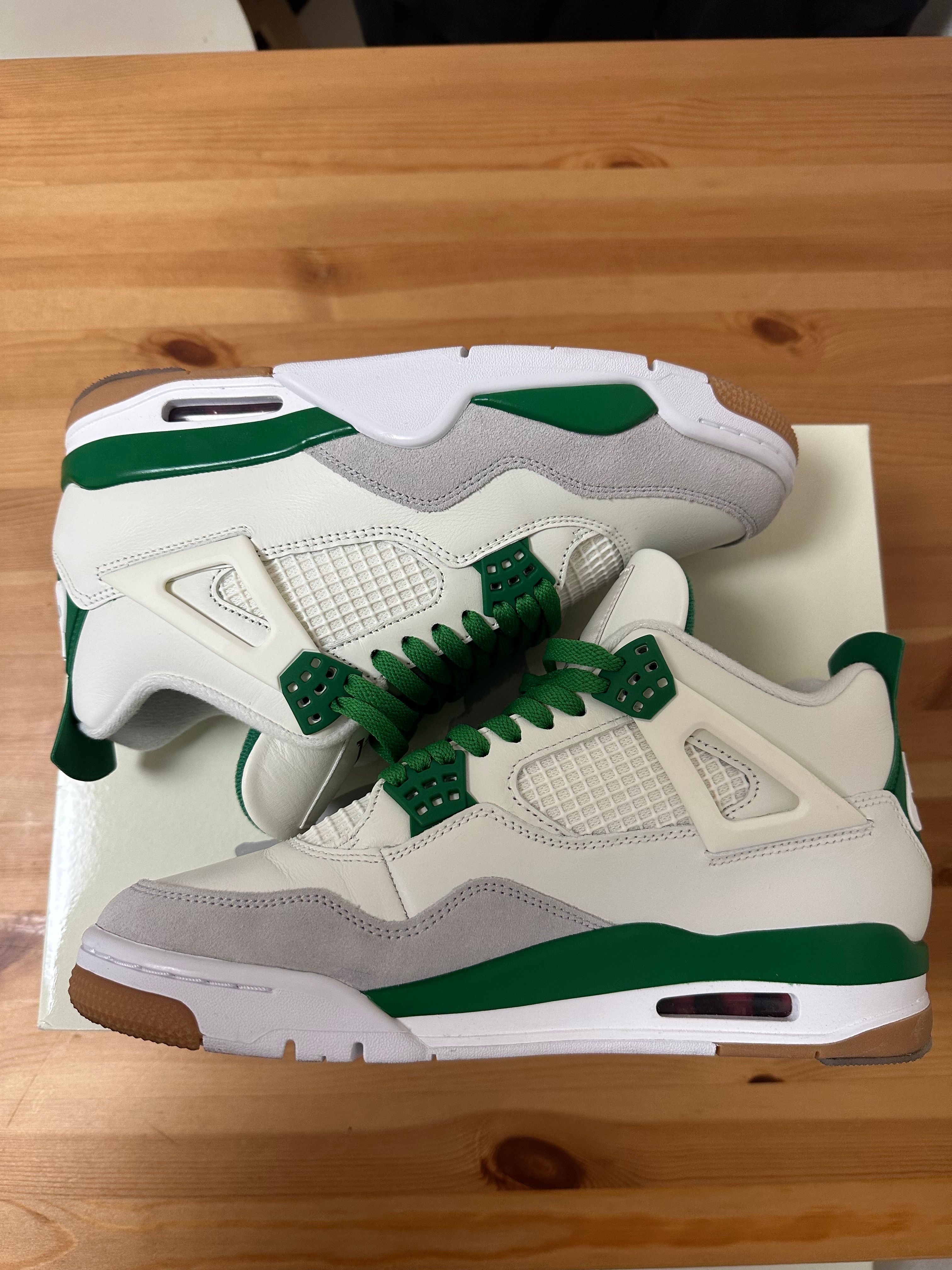 Nike SB × Air Jordan 4 Retro SP "Pine Green"