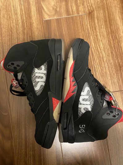 Supreme × Nike Air Jordan 5 Retro "Black"