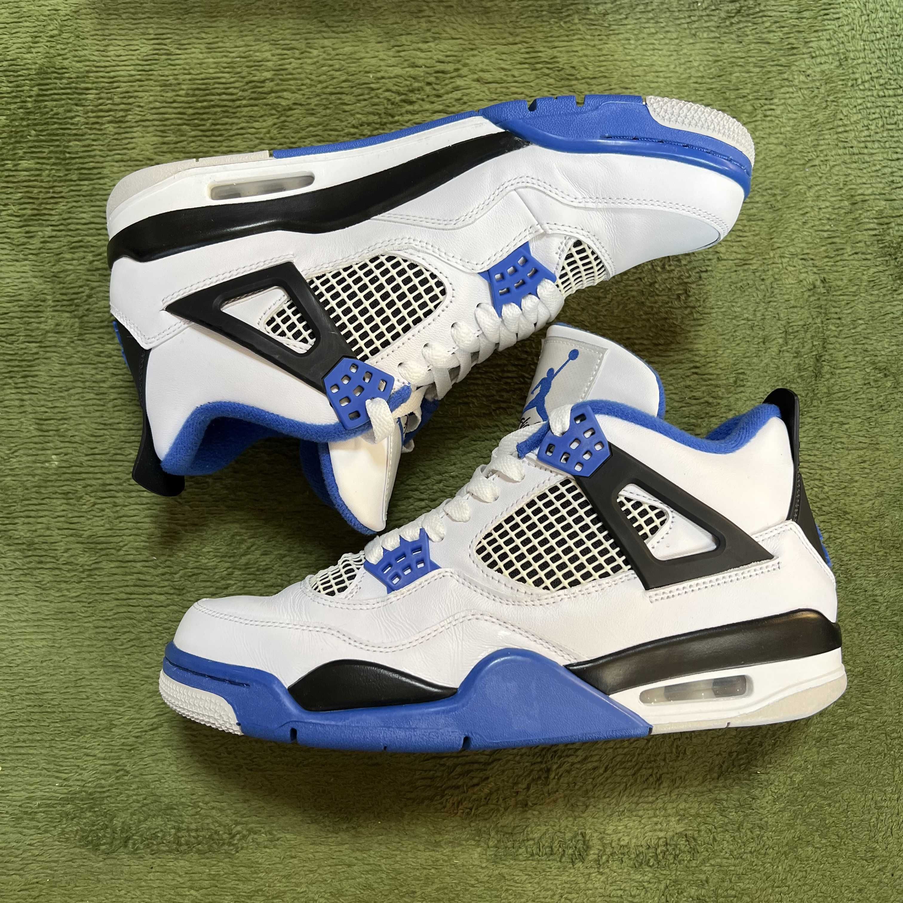 NIKE AIR JORDAN 4 RETRO "MOTORSPORTS" (2017)