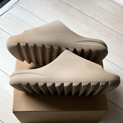 adidas YEEZY Slide "Pure" (GW1934)