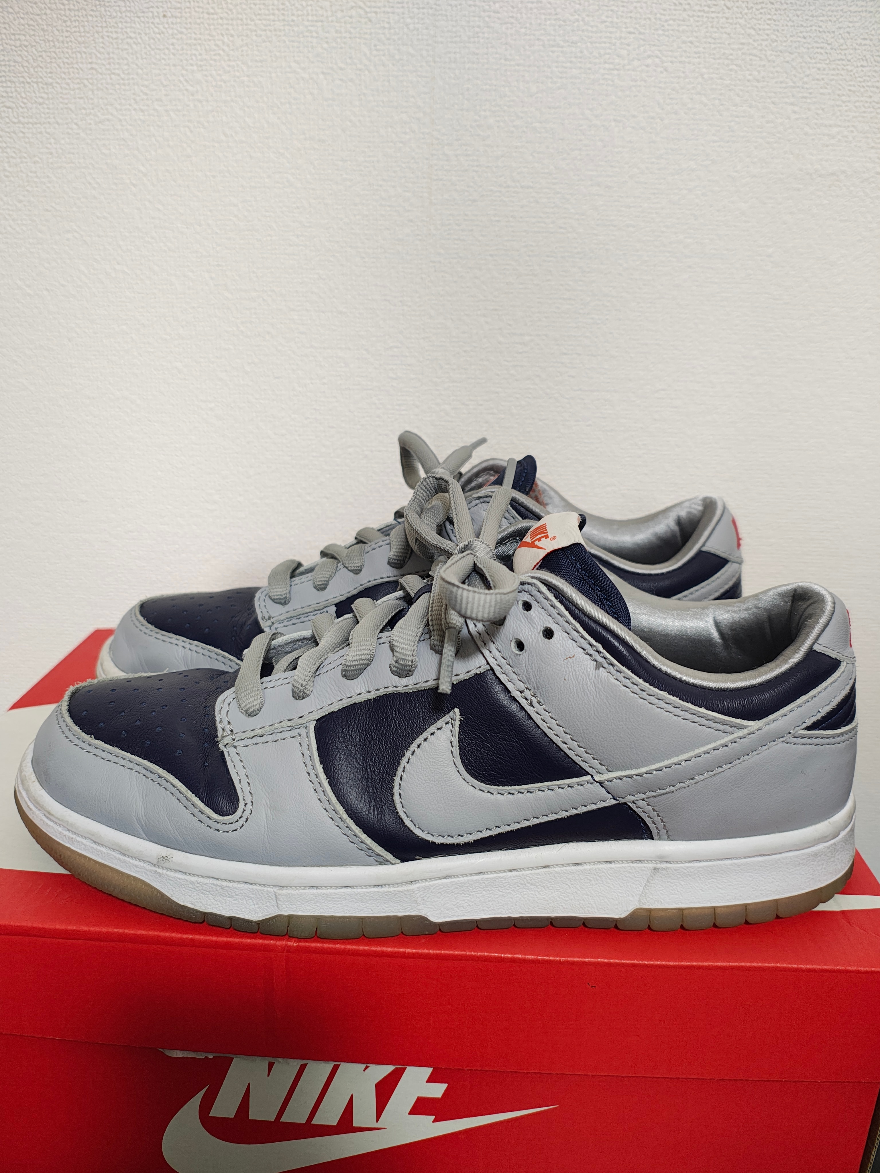 NIKE Women's DUNK LOW "COLLEGE NAVY"