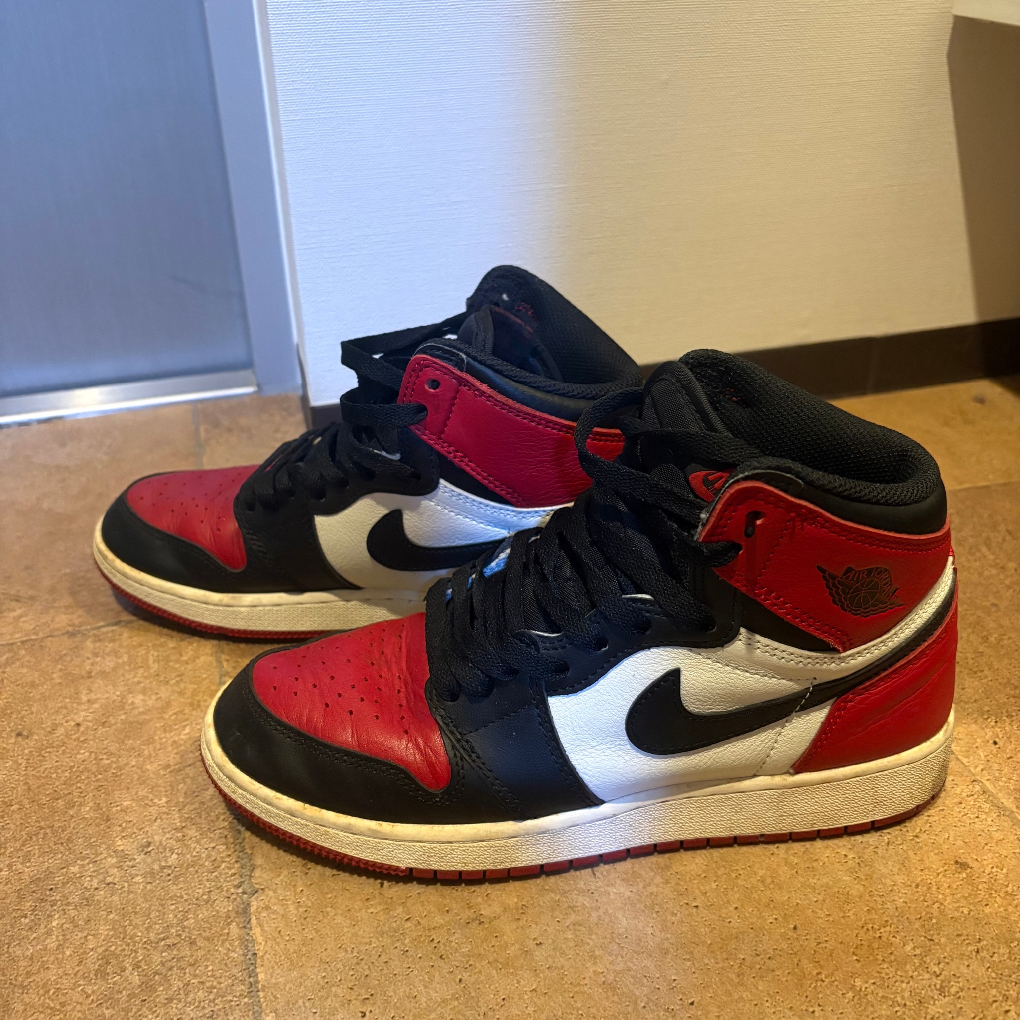Nike Air Jordan 1 Retro High OG "Bred Toe"