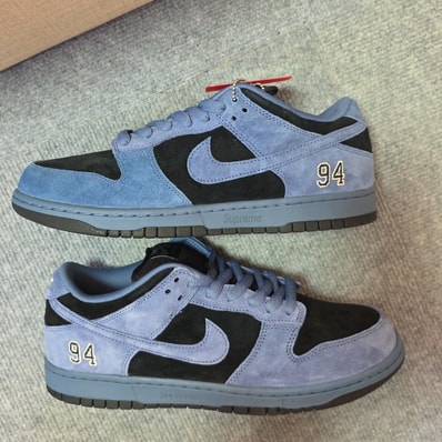 Supreme × Nike SB Dunk Low "Ocean Fog" (North America Exclusive) (25FW Week2)