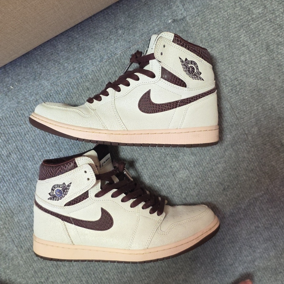 A Ma Maniere × Nike Air Jordan 1 Retro High OG "Sail and Burgundy"
