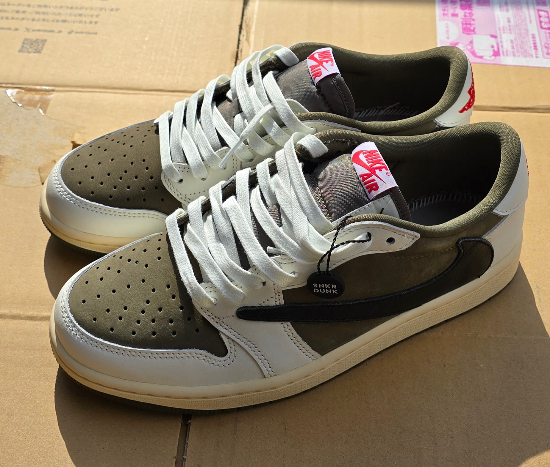 Travis Scott × Nike Air Jordan 1 Low OG SP "Reverse Olive"