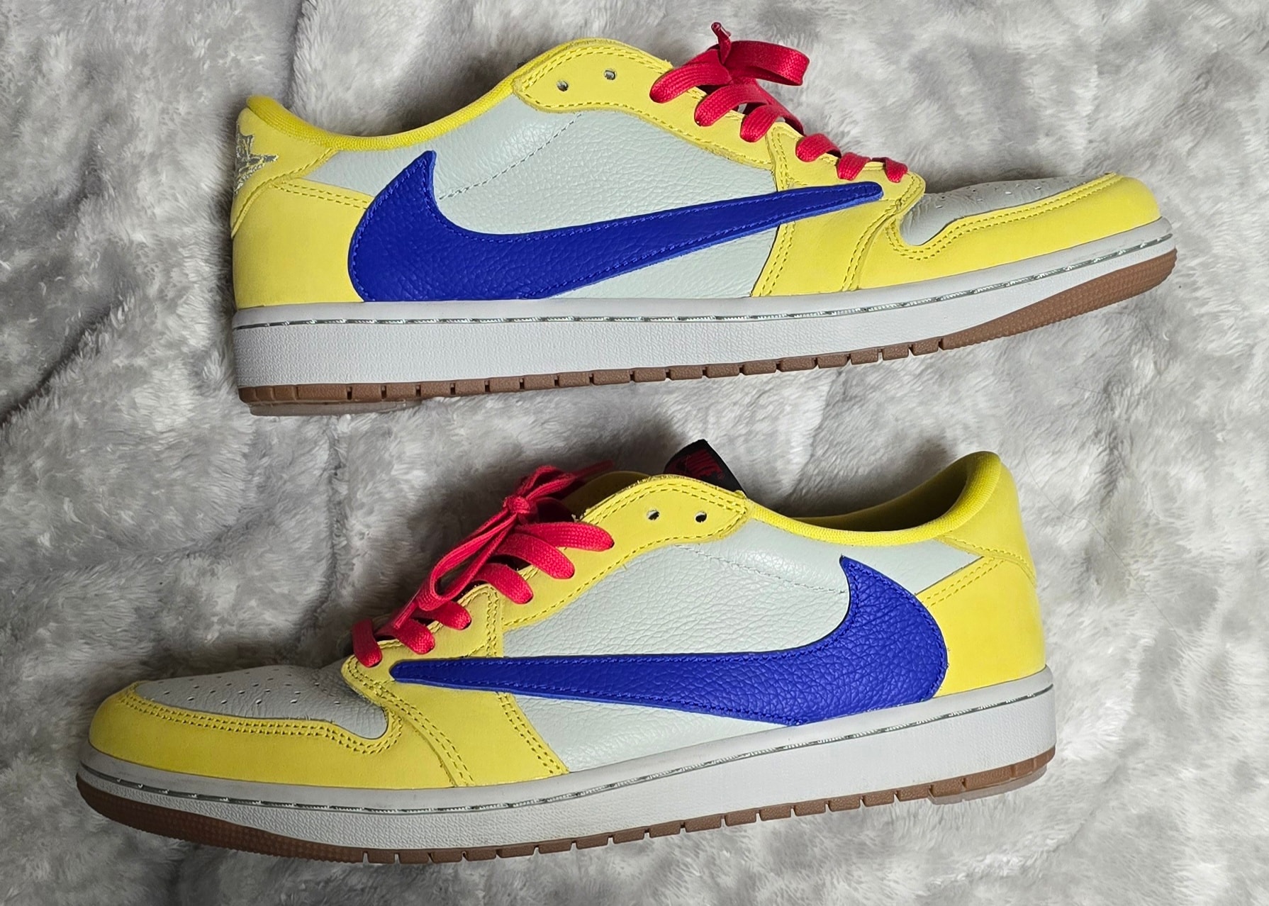 Travis Scott × Nike Women's Air Jordan 1 Retro Low OG "Canary"