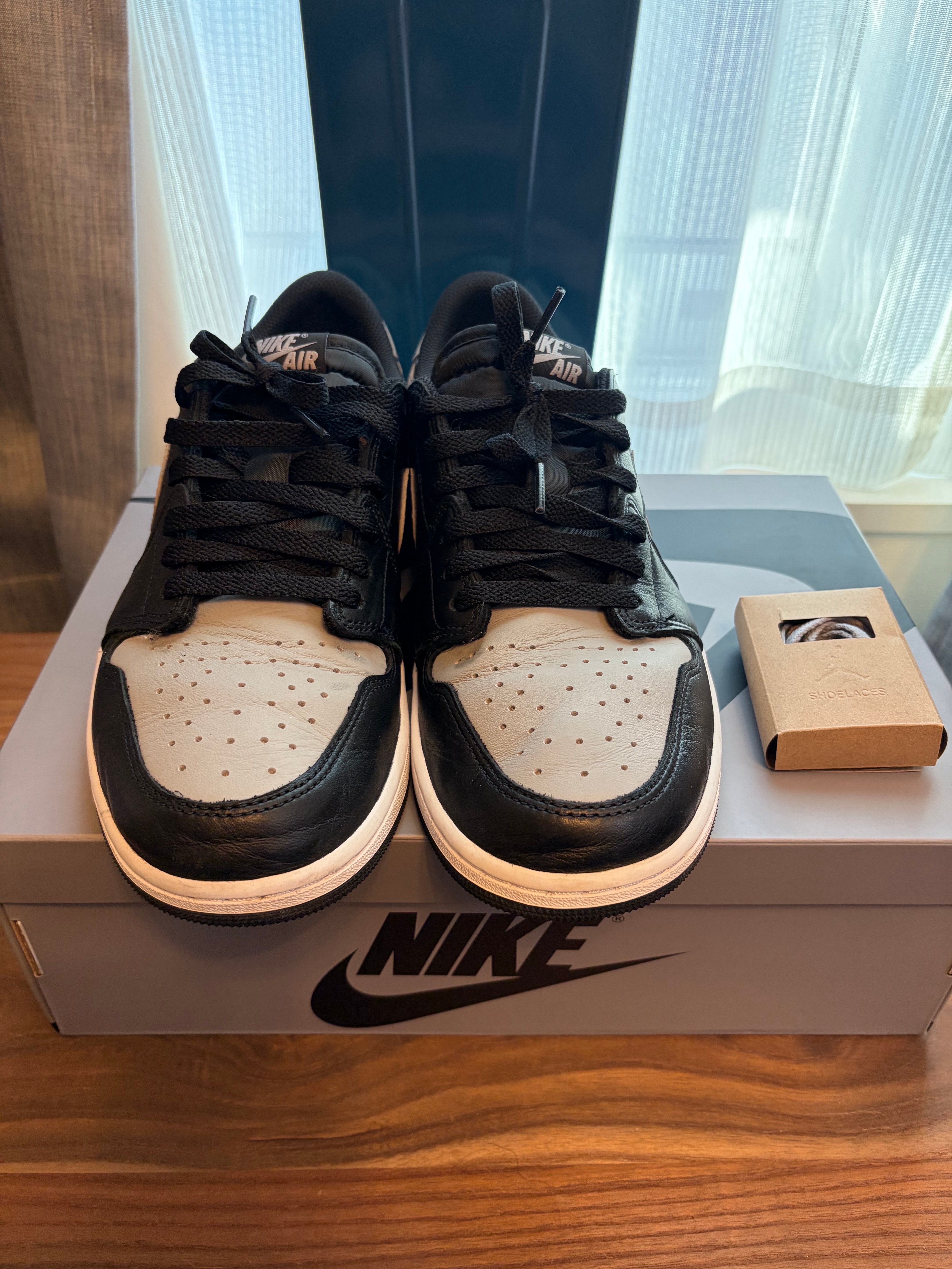 Nike Air Jordan 1 Retro Low OG "Shadow"