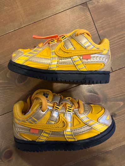 Off-White × Nike TD Air Rubber Dunk "University Gold"