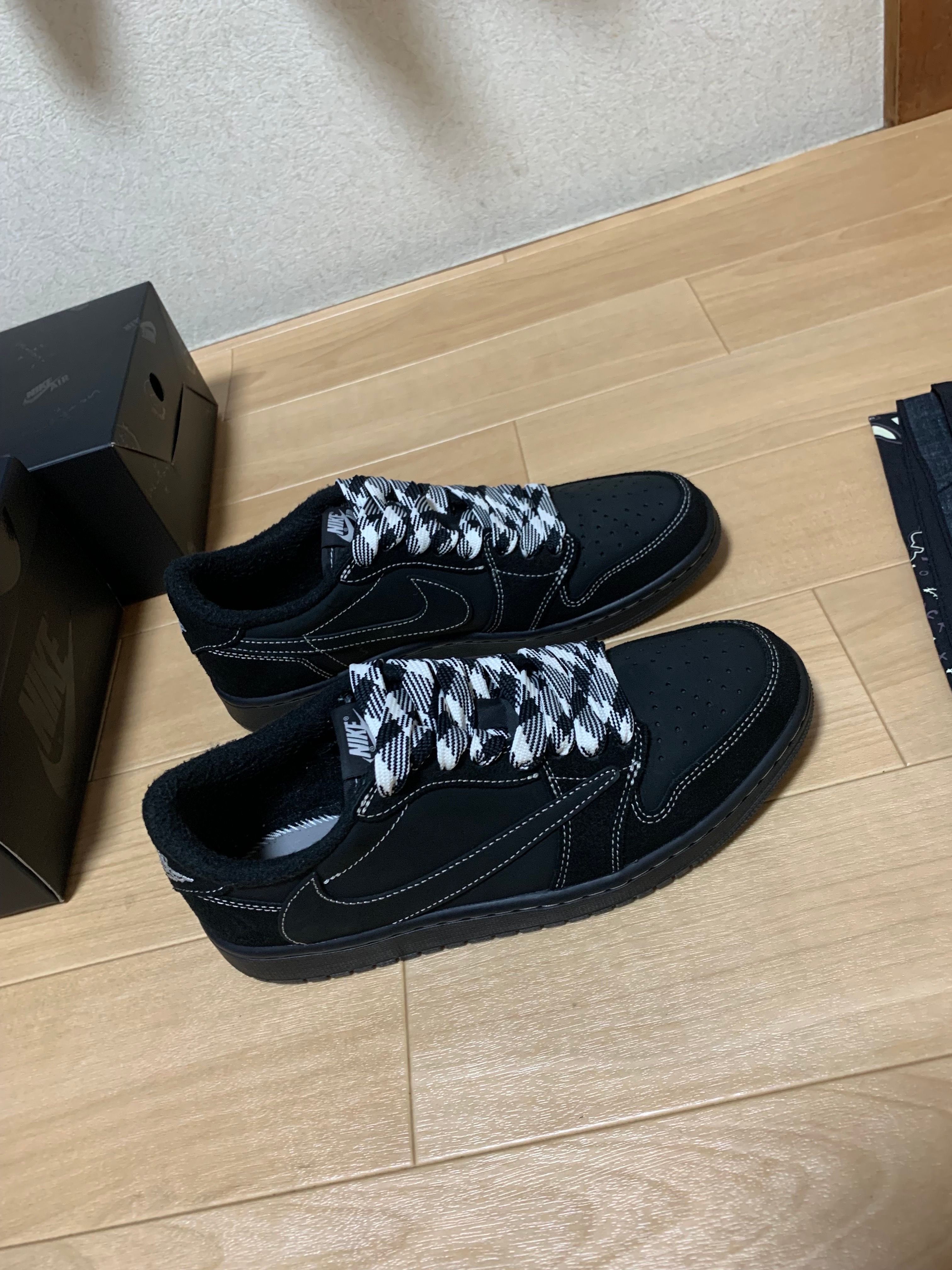 Travis Scott × Nike Air Jordan 1 Low OG SP "Black Phantom"