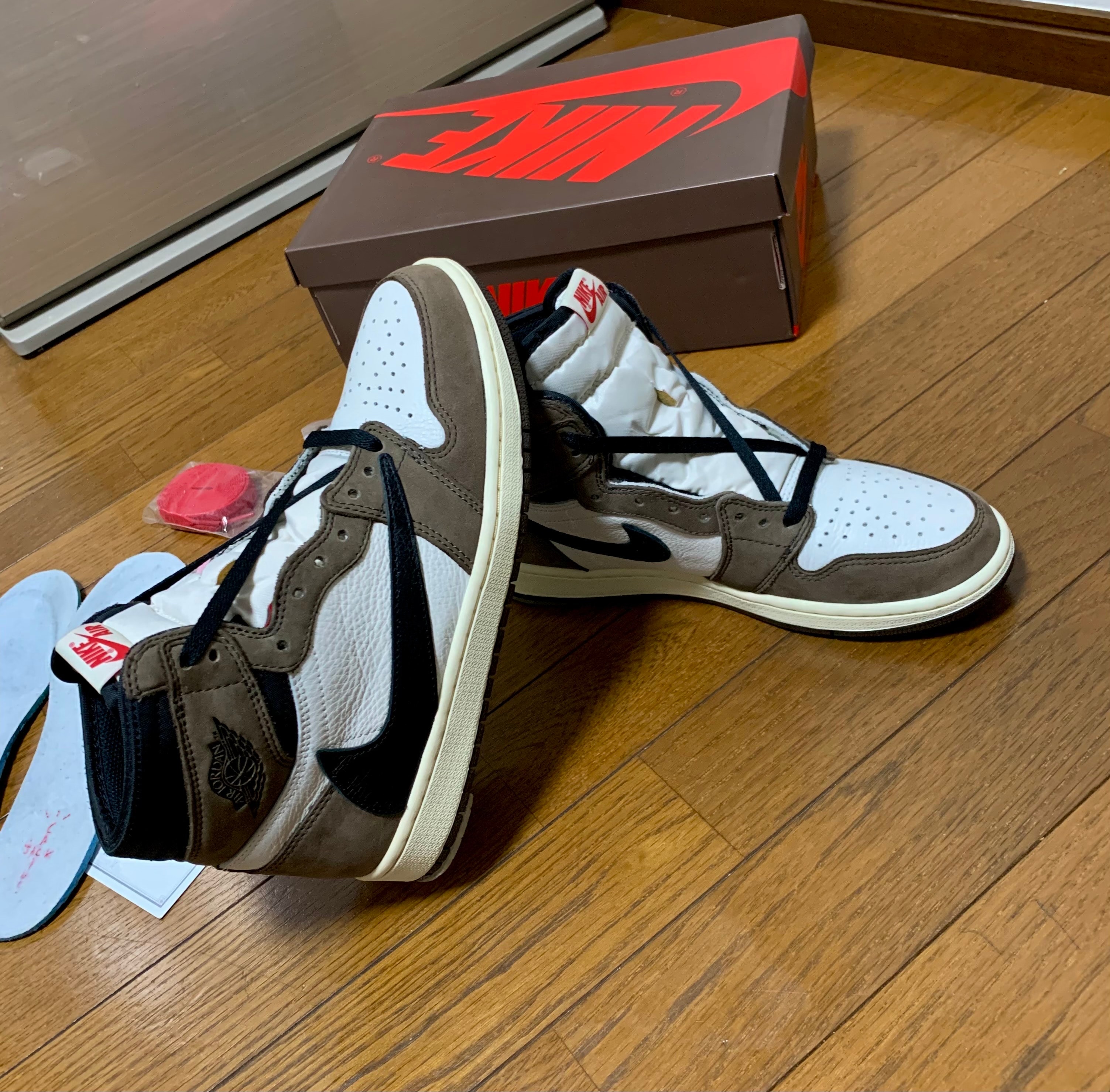 Travis Scott × Nike Air Jordan 1 Retro High OG TS SP "Sail/Dark Mocha"