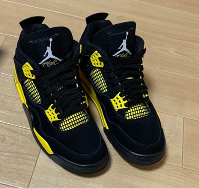 Nike Air Jordan 4 Retro "Thunder"(2023)
