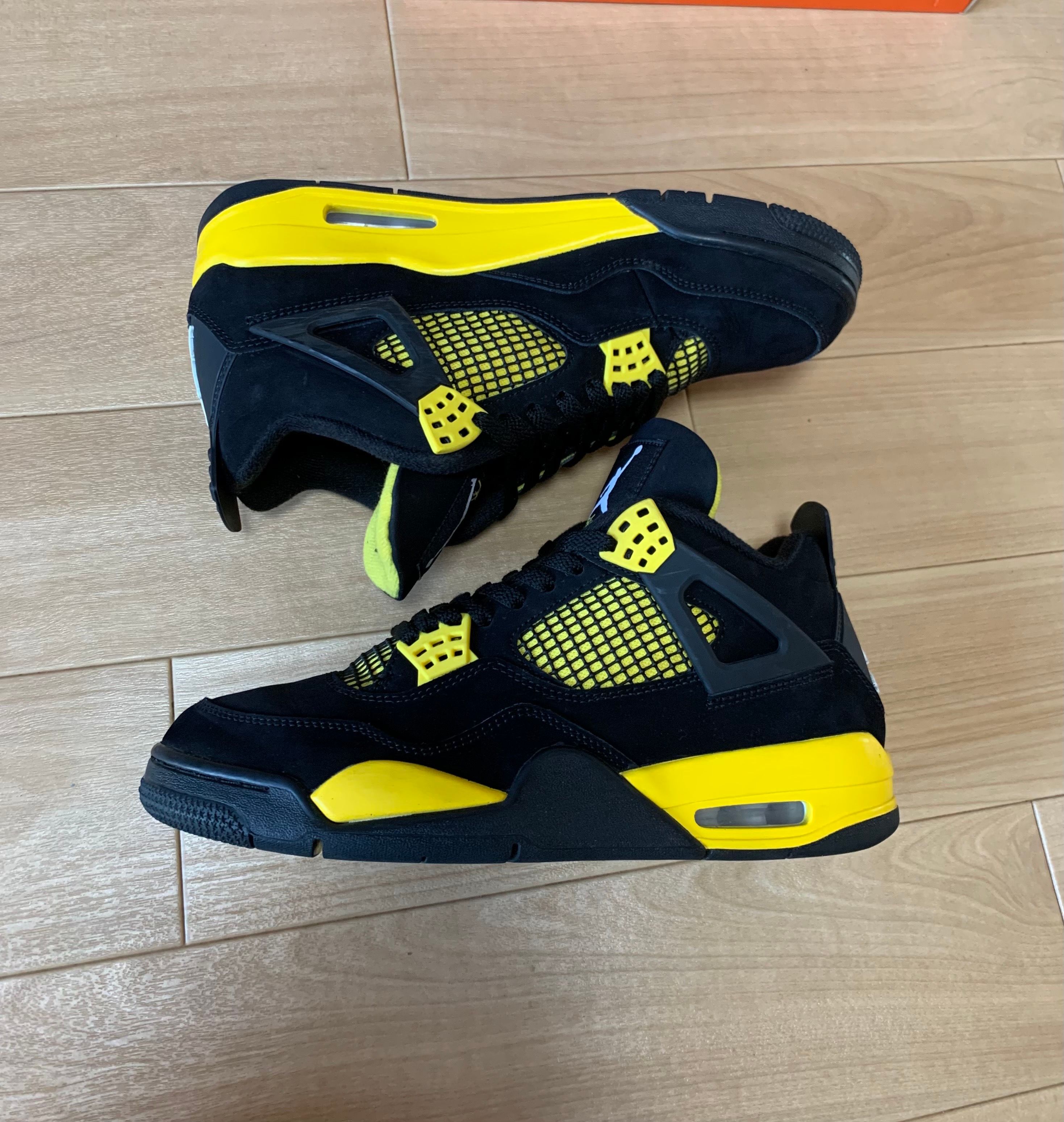 Nike Air Jordan 4 Retro "Thunder"(2023)