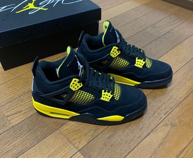 Nike Air Jordan 4 Retro "Thunder"(2023)
