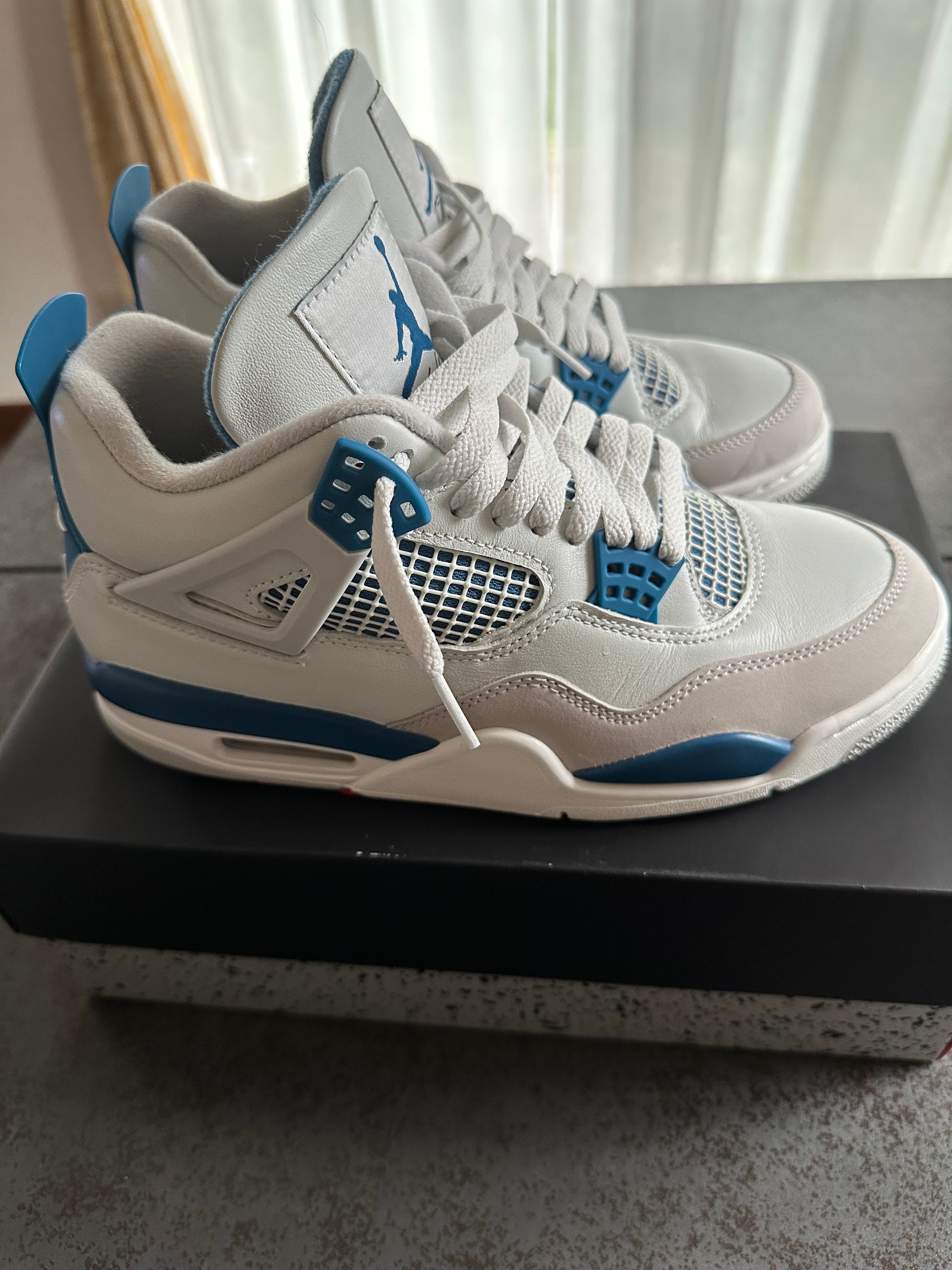 Nike Air Jordan 4 Retro "Industrial Blue"