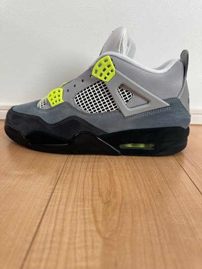 Nike Air Jordan 4 Retro LE "Neon"