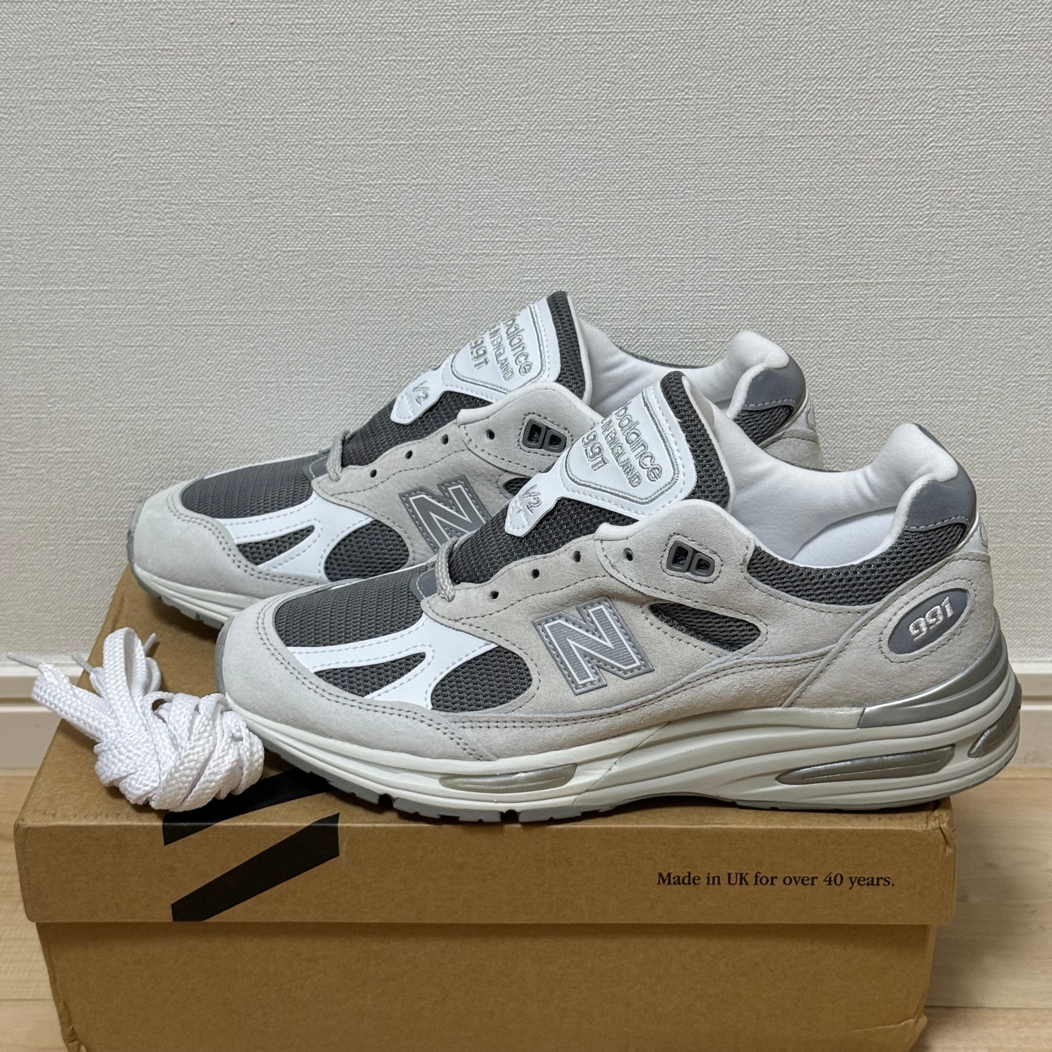 New Balance 991V2 "Light Gray"