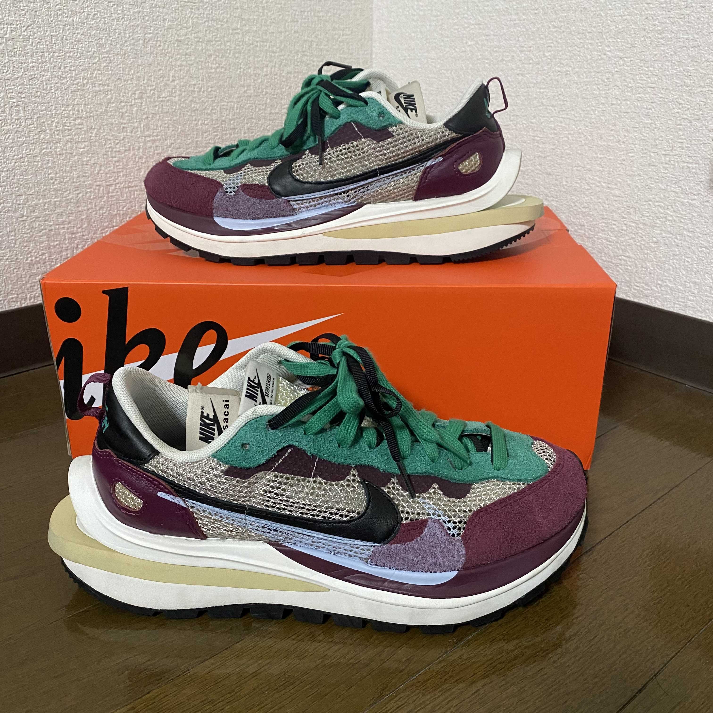 sacai × Nike Vapor Waffle "String/Red/Green"